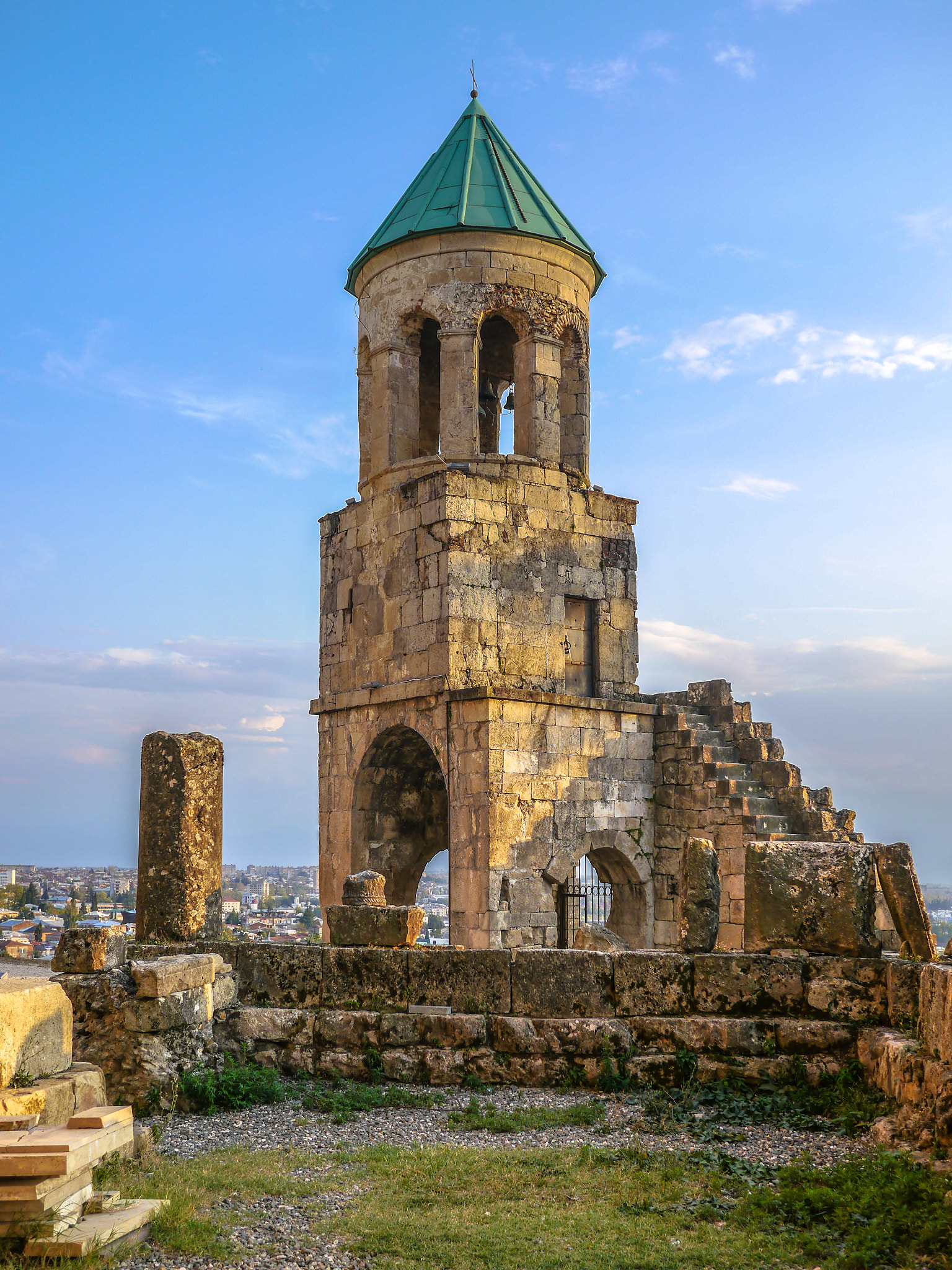 Panasonic Lumix DMC-G5 + Panasonic Lumix G 20mm F1.7 ASPH sample photo. Ruins of old church in kutaici photography