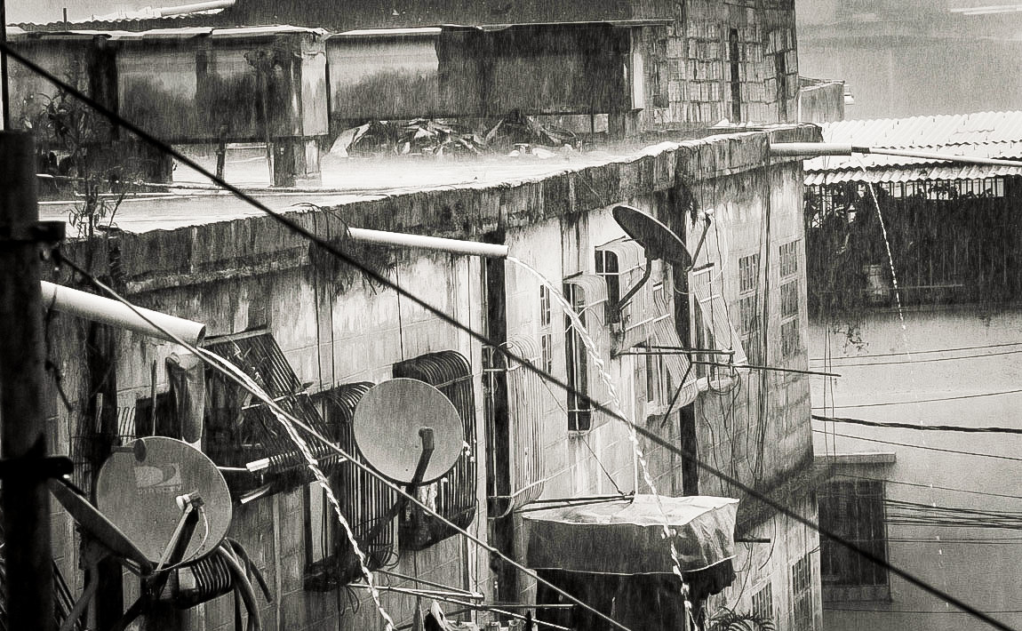 Nikon D70s sample photo. Caracas´s rainy day photography