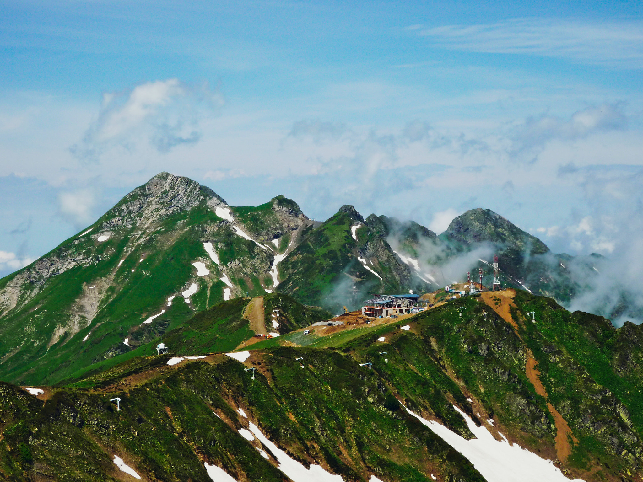 Panasonic DMC-LZ10 sample photo. Construction on mountain photography