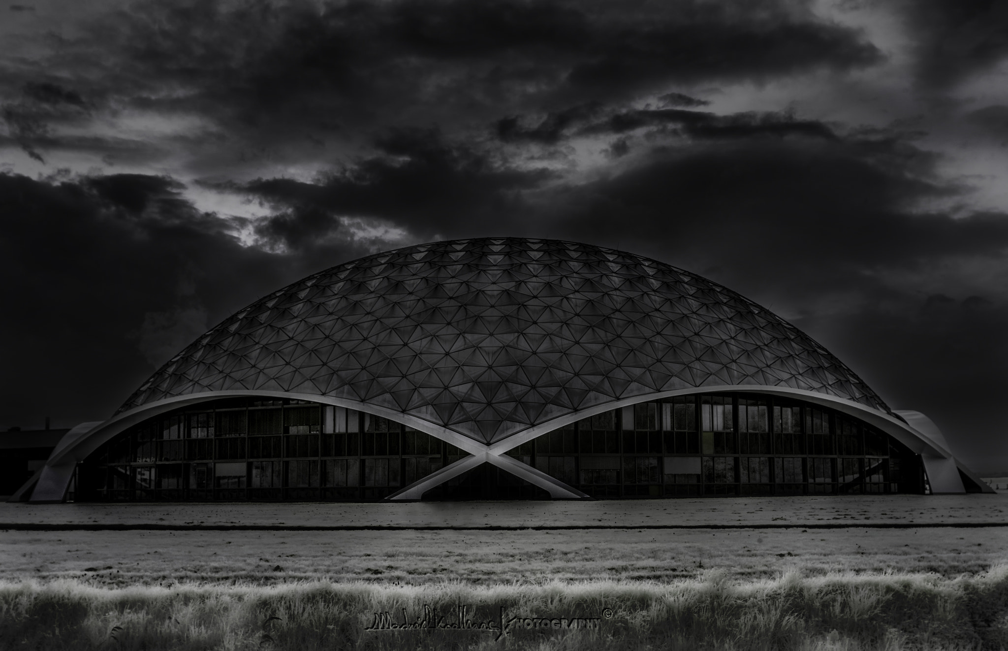 Nikon D5100 + AF Nikkor 28mm f/2.8 sample photo. The dome ir photography