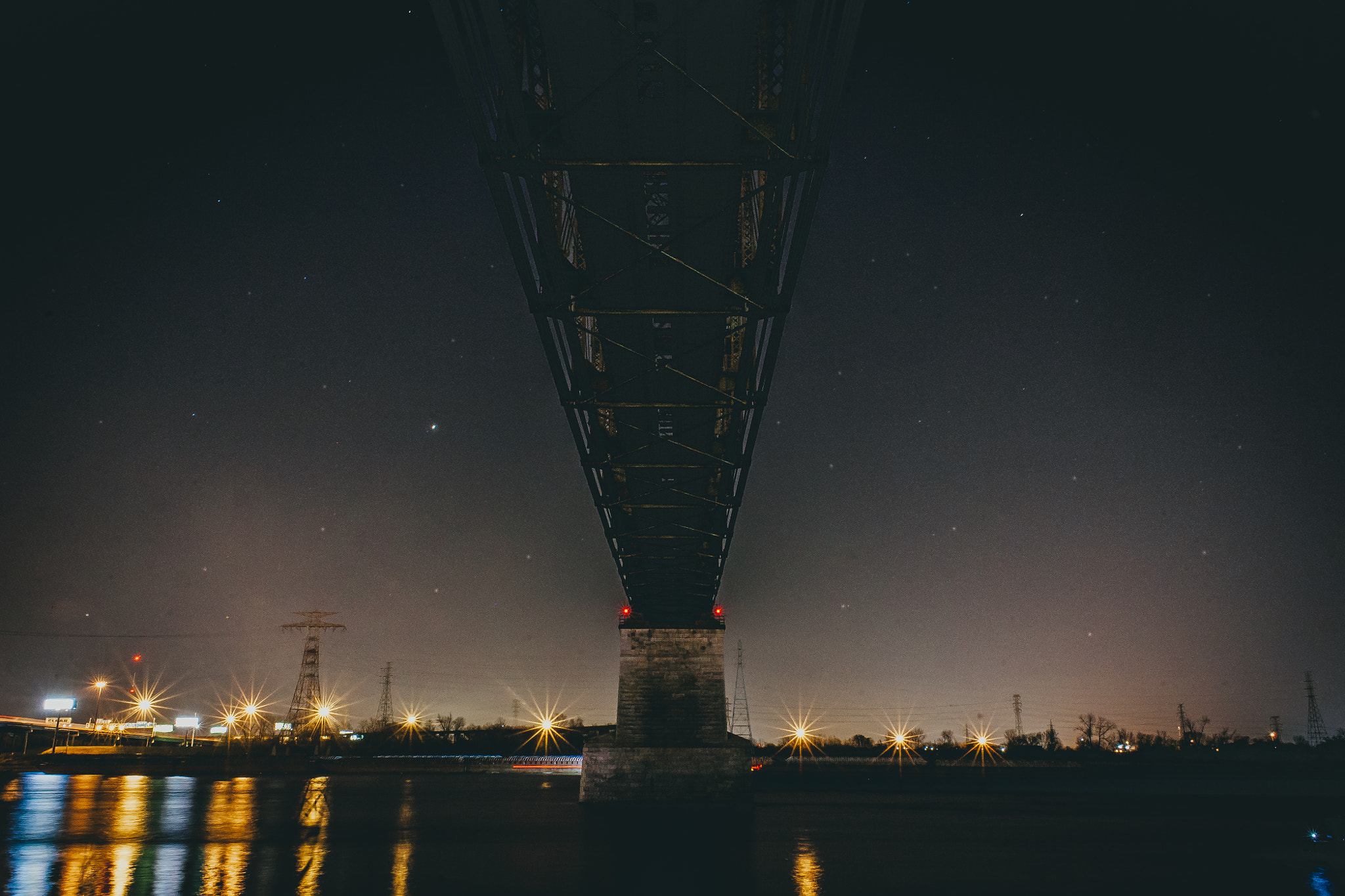 Canon EOS 5D + Canon EF 28mm F1.8 USM sample photo. Stl outskirts photography