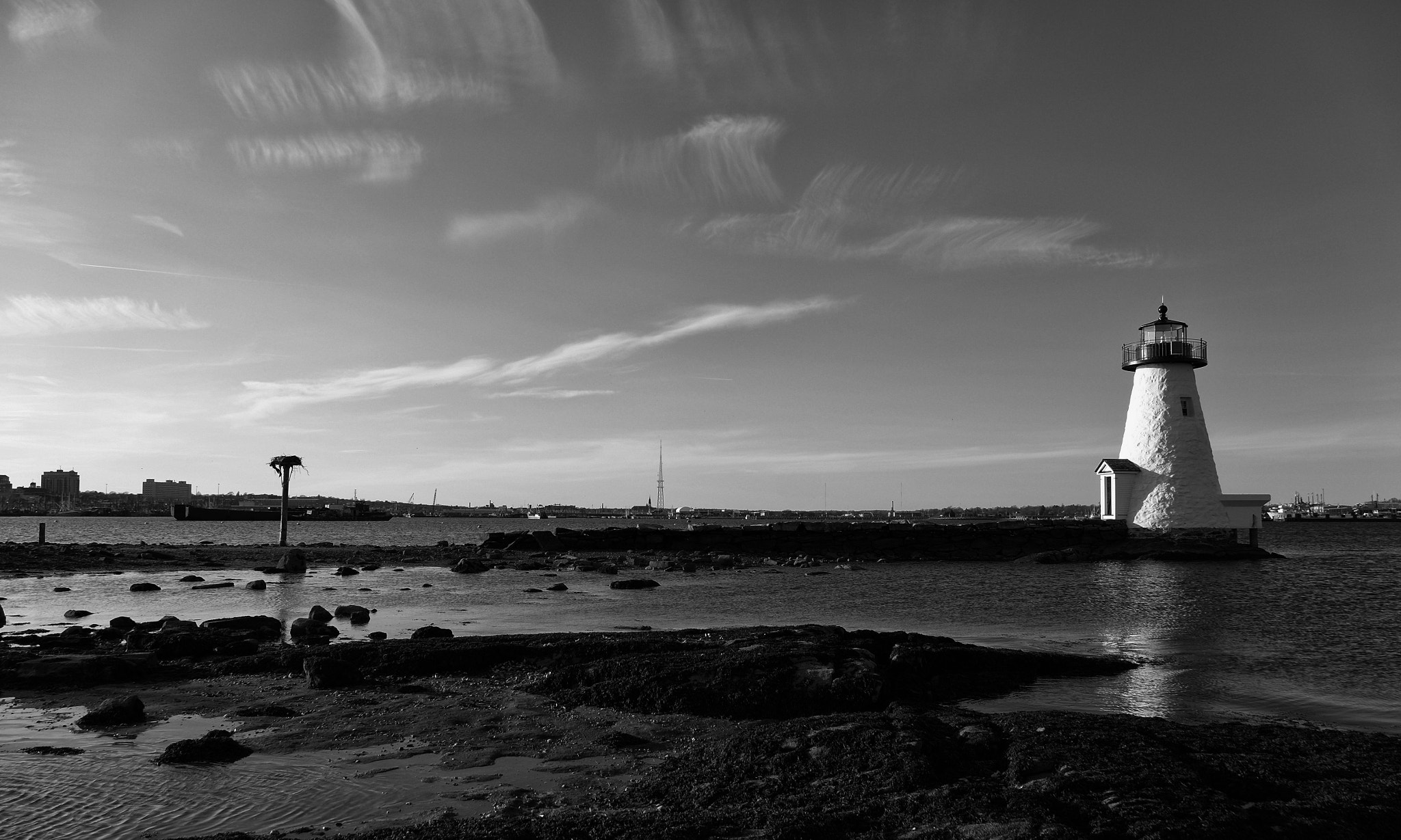 Fujifilm X-E1 + Fujifilm XF 18-135mm F3.5-5.6 R LM OIS WR sample photo. B&w lighthouse photography