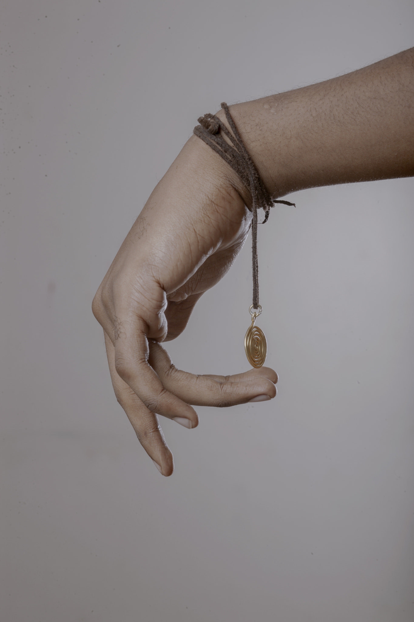 Canon EOS-1Ds Mark III sample photo. Hand modeling photography