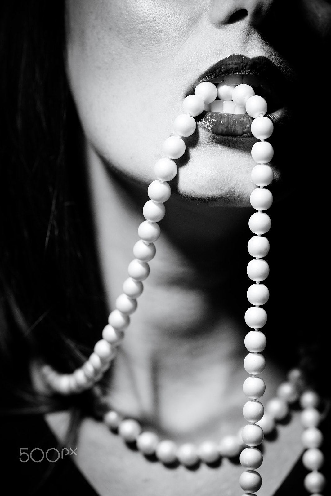ZEISS Makro-Planar T* 100mm F2 sample photo. Pearls photography