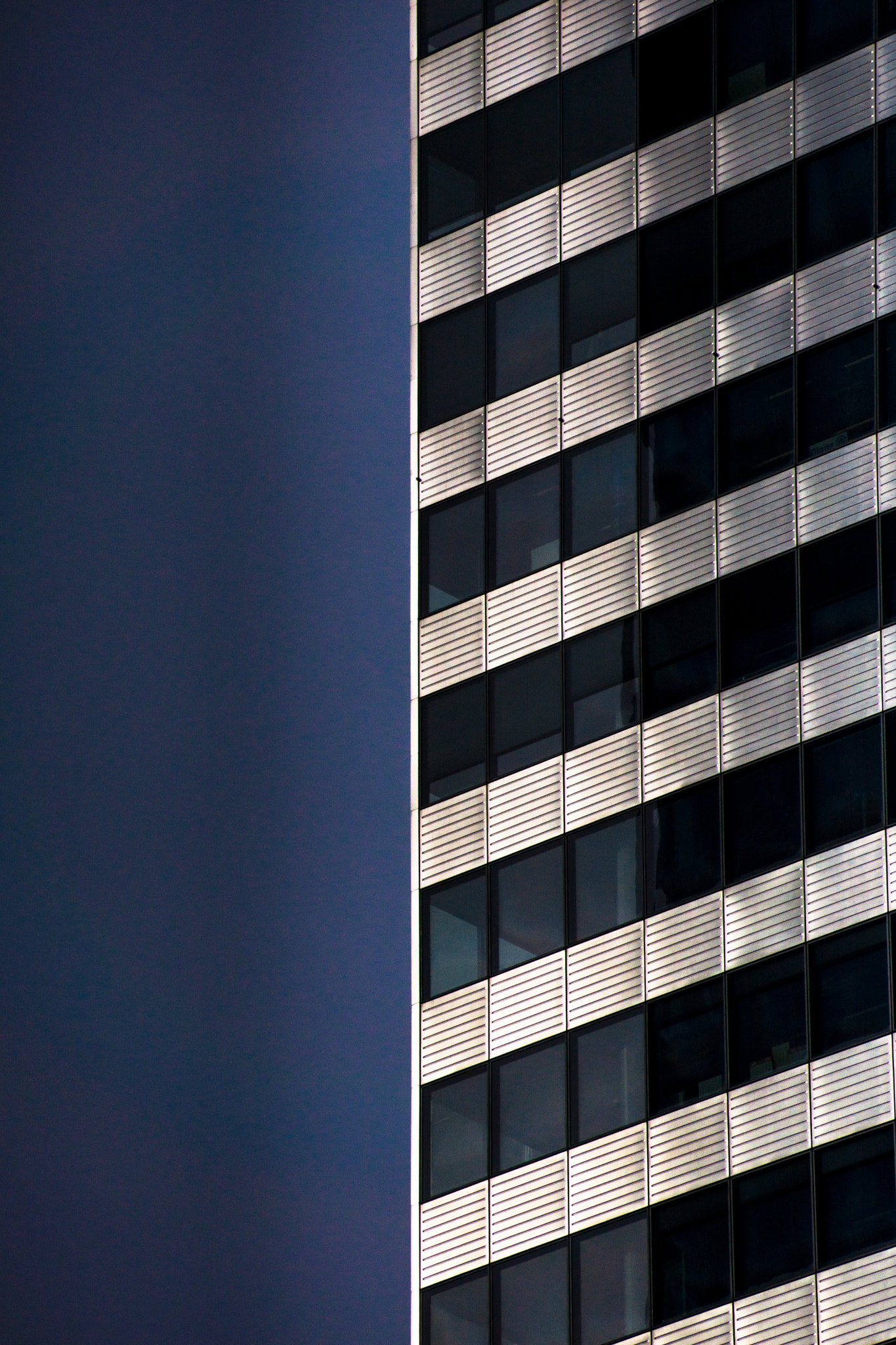 Sony DT 55-200mm F4-5.6 SAM sample photo. Blanc bleu photography