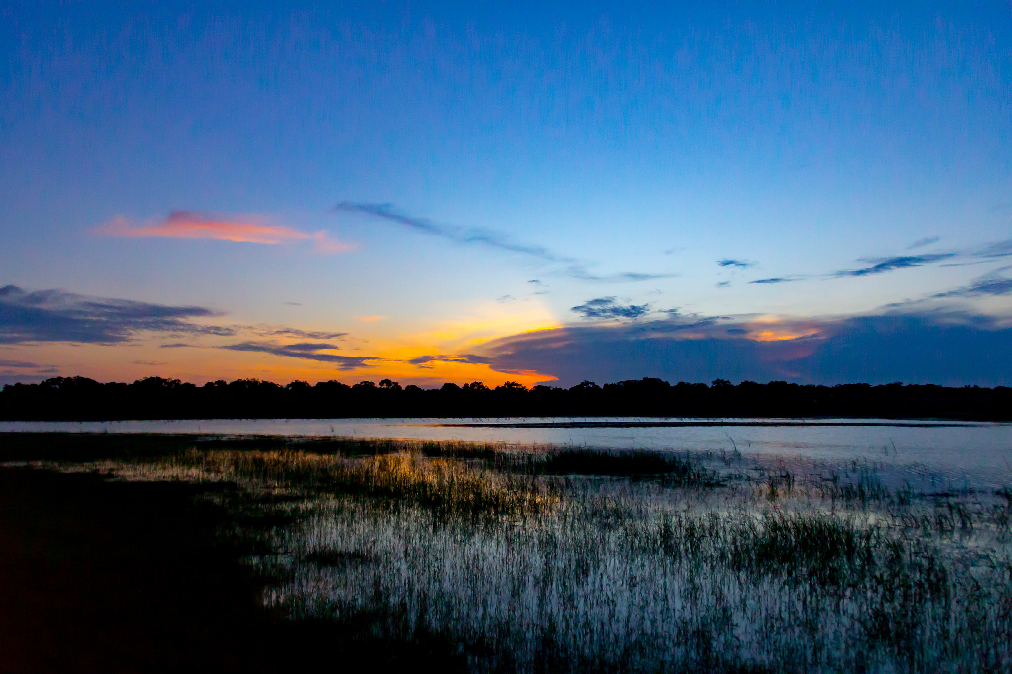 Canon EOS 600D (Rebel EOS T3i / EOS Kiss X5) + Tamron 16-300mm F3.5-6.3 Di II VC PZD Macro sample photo. Lake sunset photography