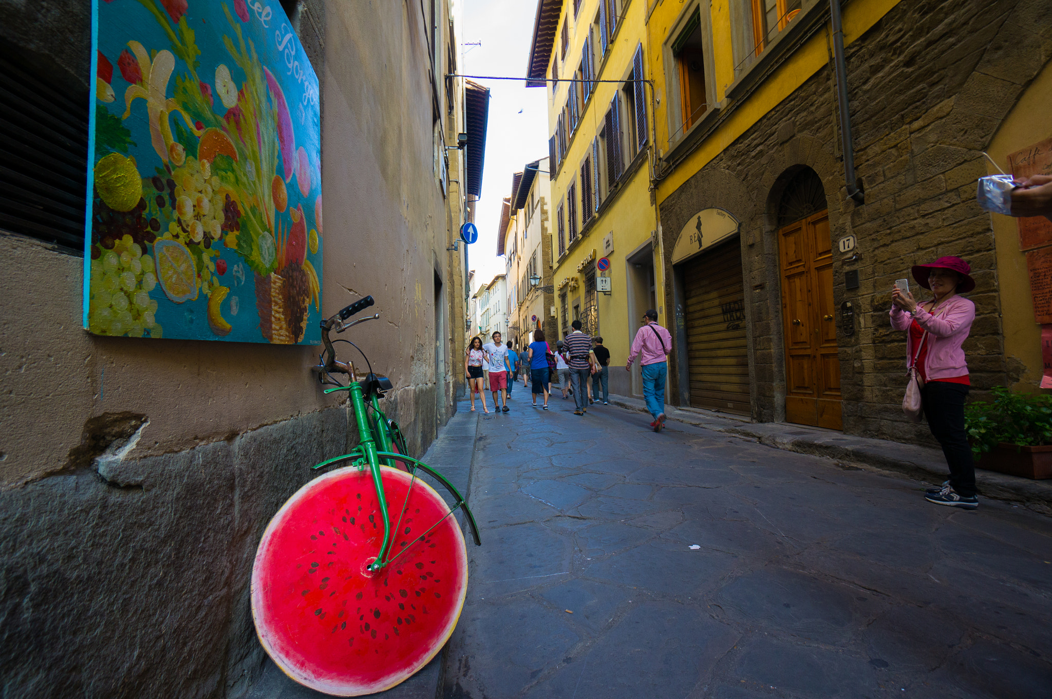 Sony Alpha NEX-5N + Sony E 10-18mm F4 OSS sample photo. Florence. photography