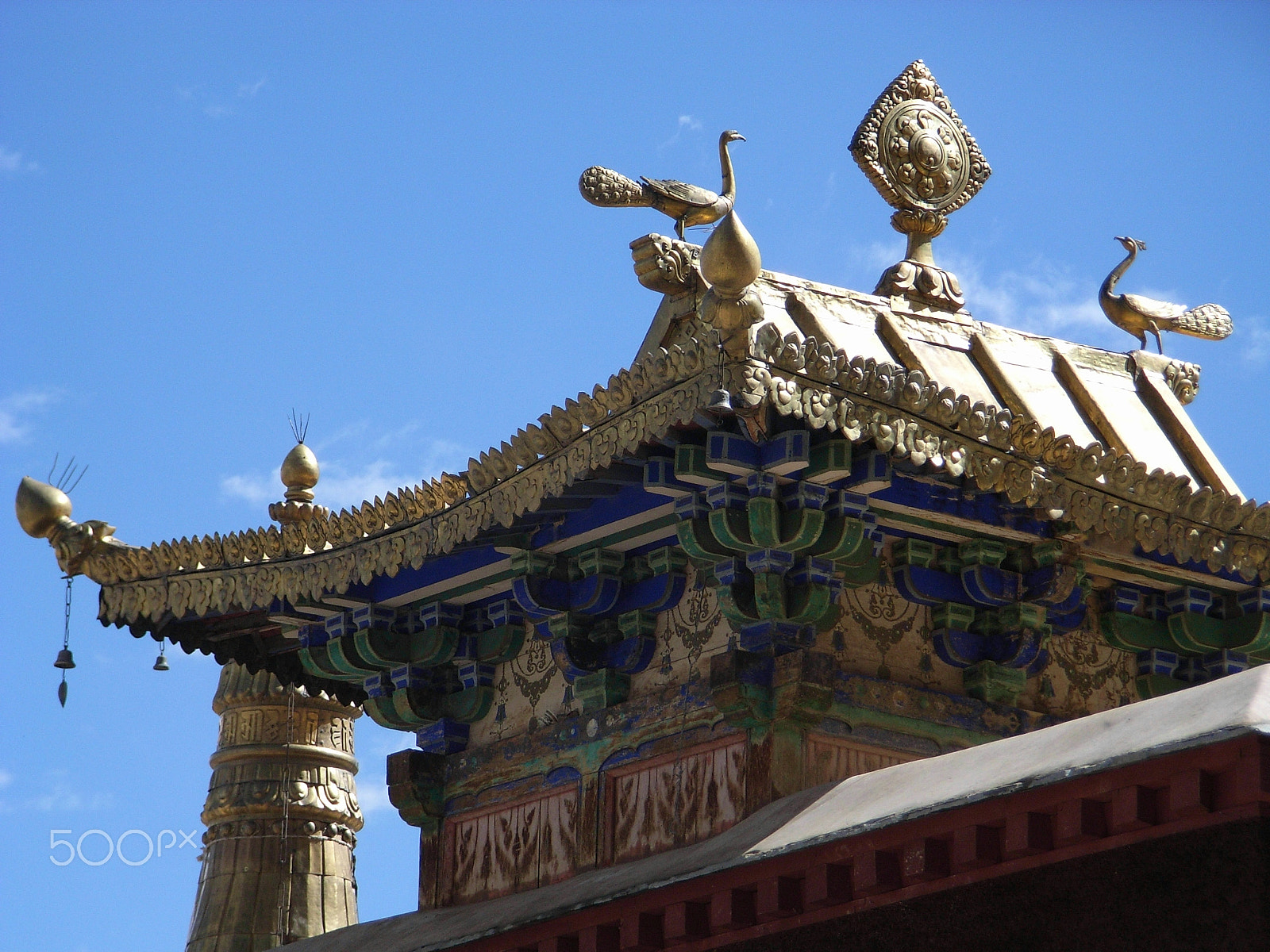Ricoh Caplio R5 sample photo. Golden temple gables photography