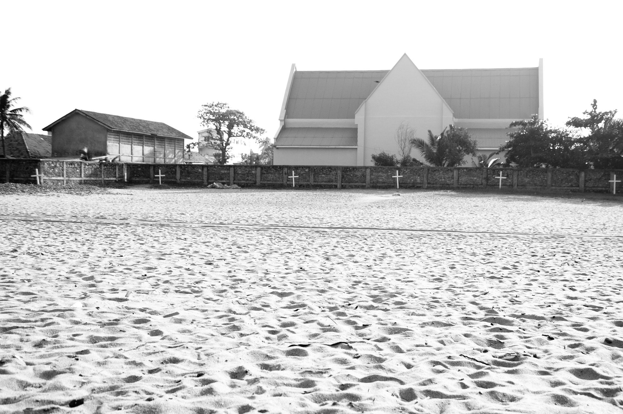 Pentax K20D + Pentax smc DA 16-45mm F4 ED AL sample photo. Church & cross photography