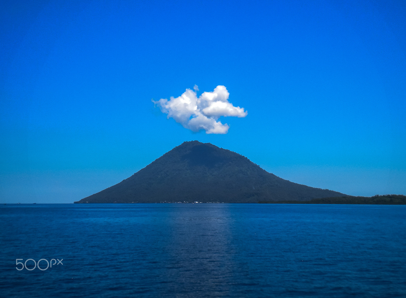 Nikon COOLPIX S225 sample photo. The mountain , and the cloud photography