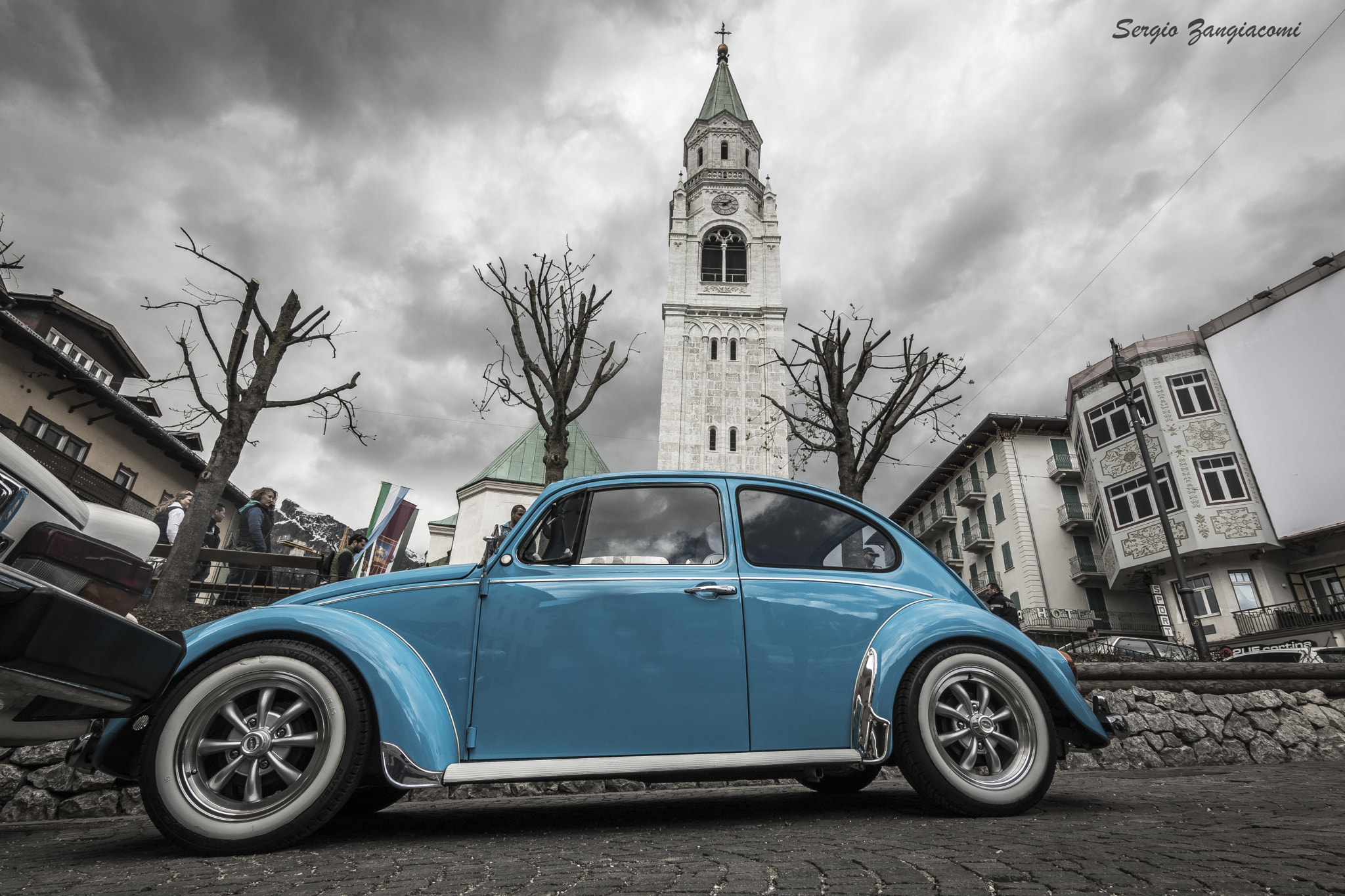 Canon EOS 750D (EOS Rebel T6i / EOS Kiss X8i) sample photo. Old car photography