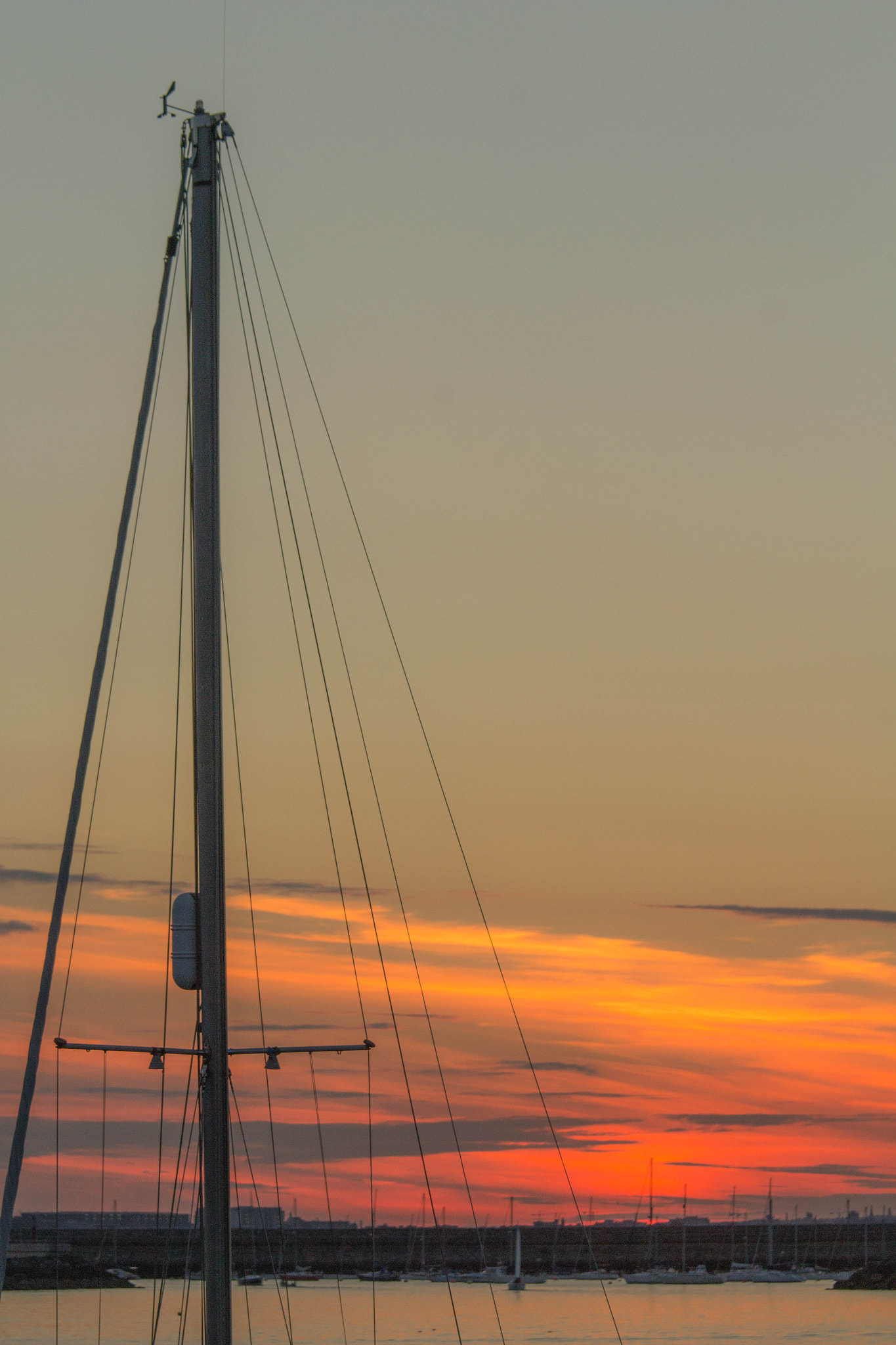 Canon EF 70-200mm F4L IS USM sample photo. Dun laoghaire harbour sunset photography