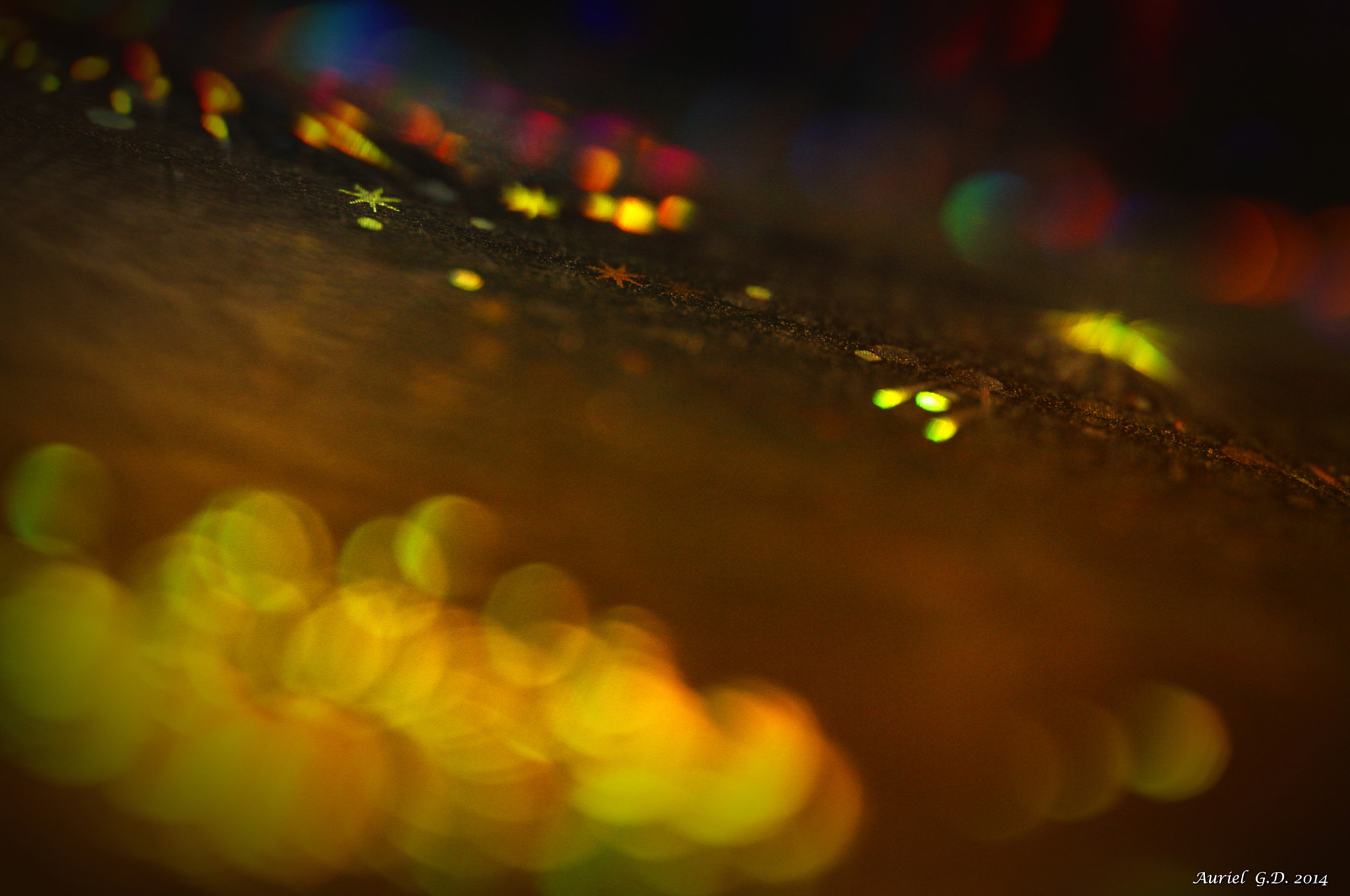Canon EOS 7D + Canon EF 100mm F2.8 Macro USM sample photo. Golden bokeh at night photography