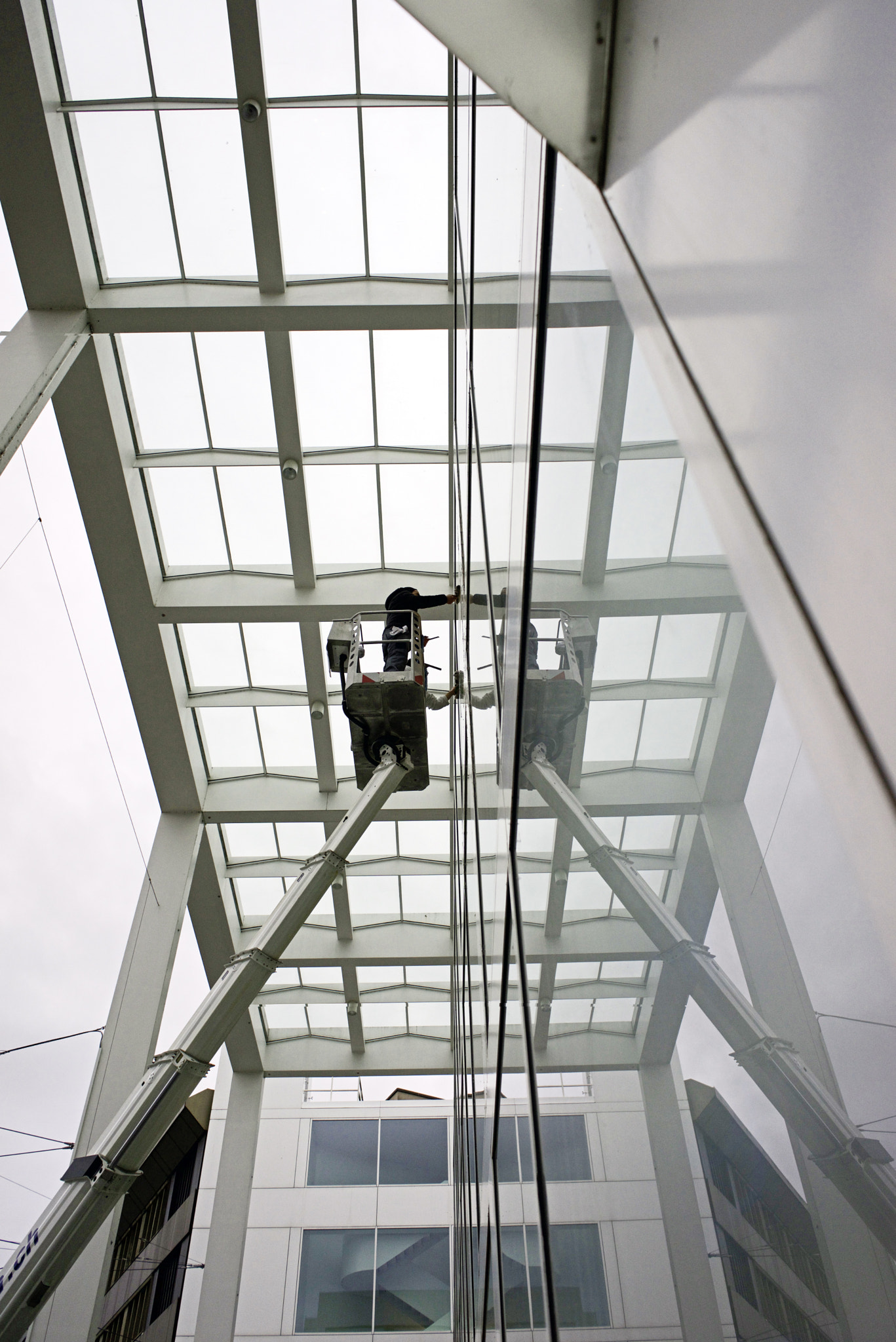Sony a7R + Sony FE 28mm F2 sample photo. Stadttor winterthur photography