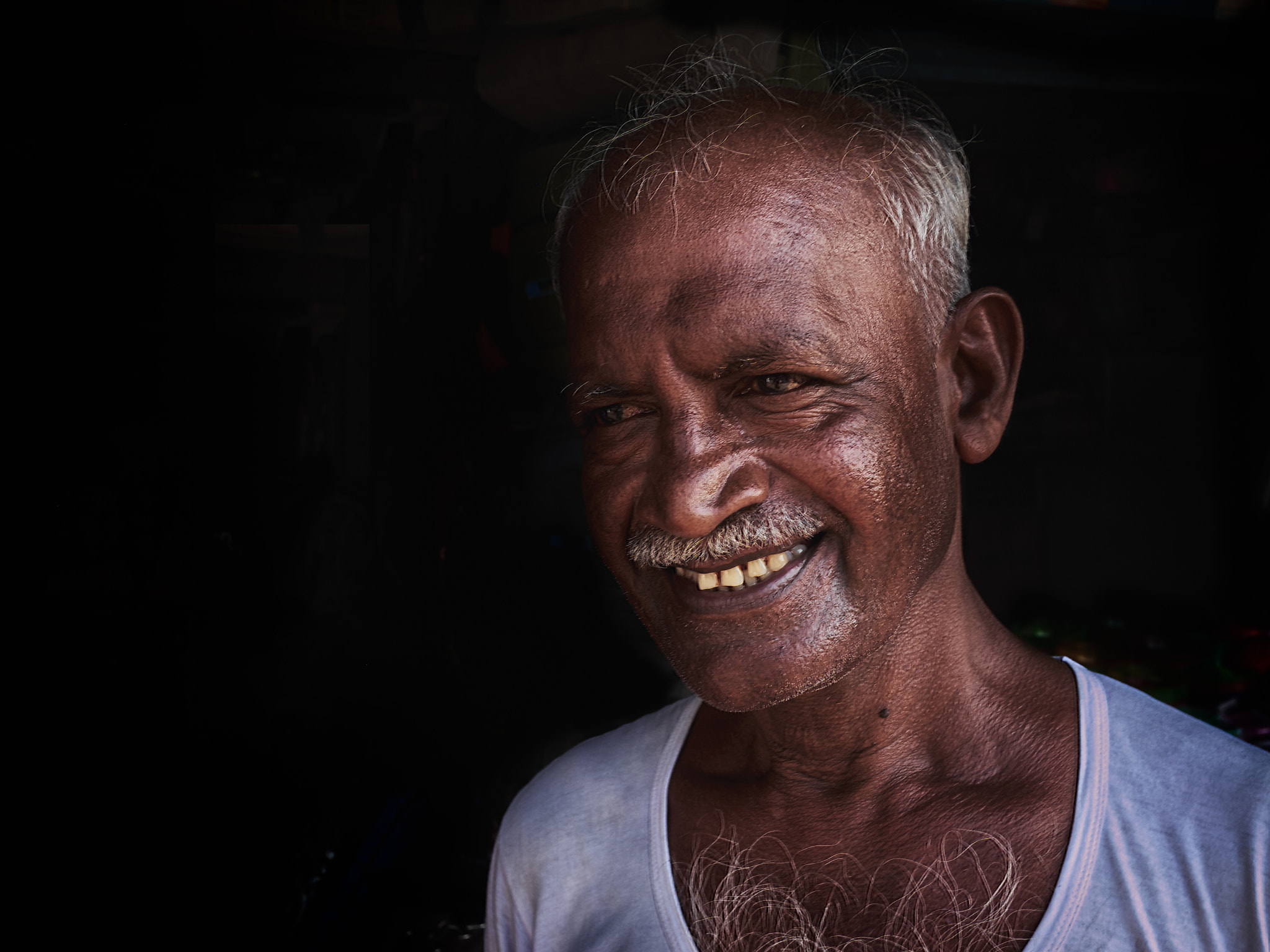 Olympus PEN E-P3 + Panasonic Lumix G 20mm F1.7 ASPH sample photo. Street vendor, colombo sri lanka. photography