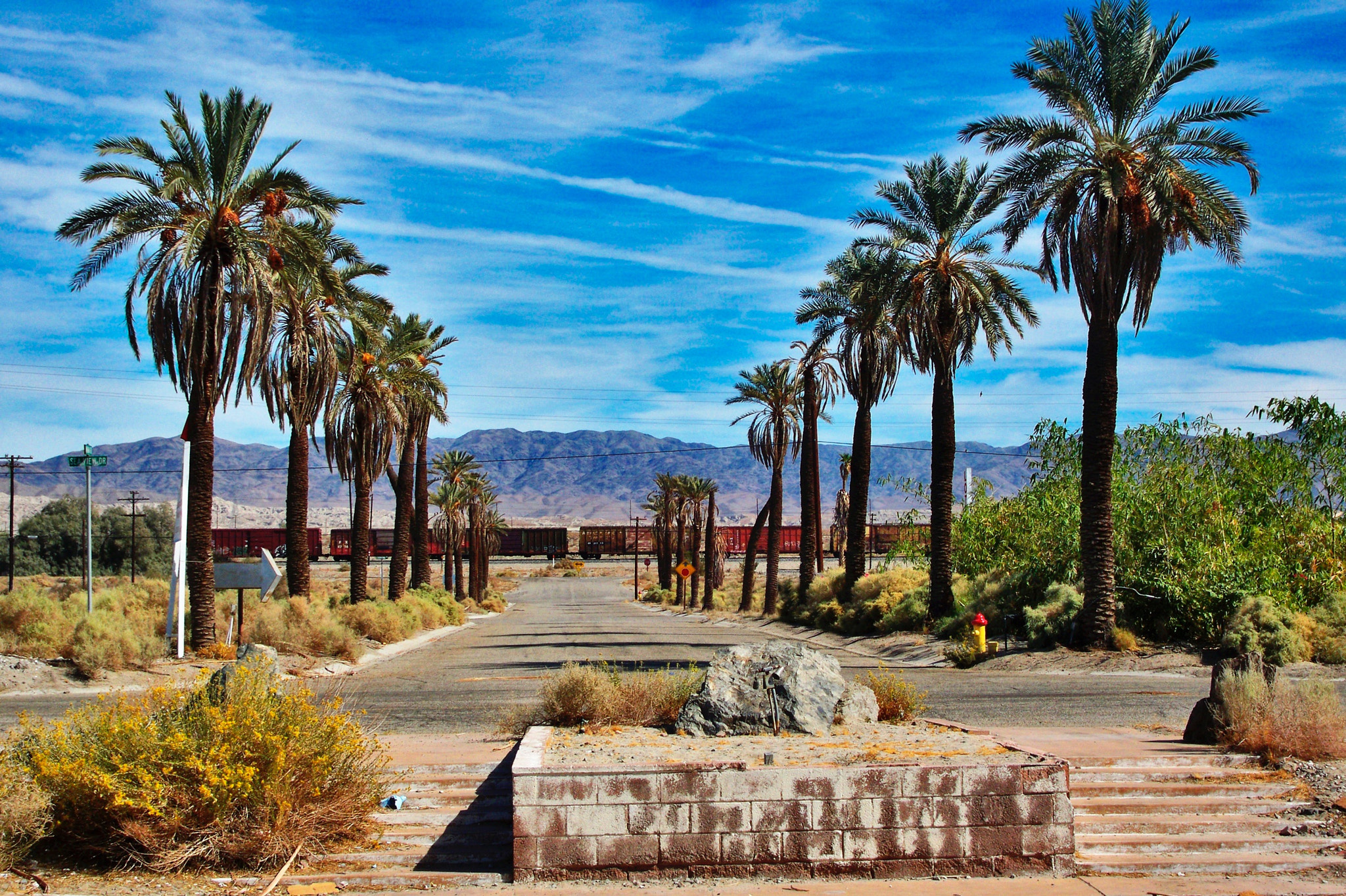 Kodak V1253 ZOOM DIGITAL CAMERA sample photo. Salton sea resort photography