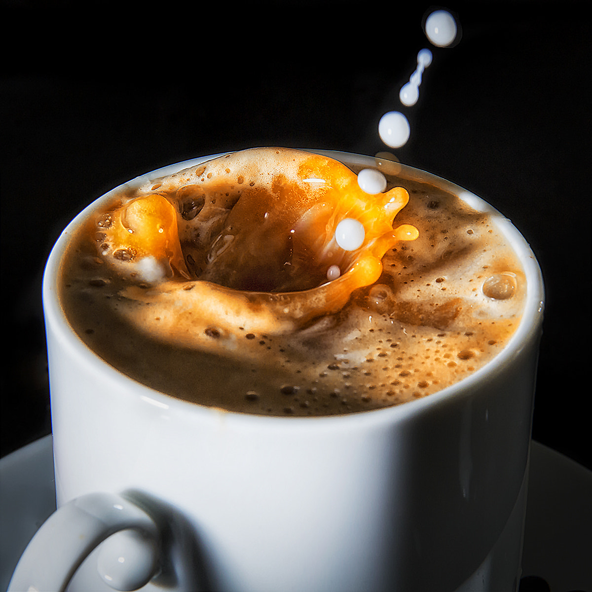 Sigma 17-70mm F2.8-4 DC Macro OS HSM sample photo. Coffee photography