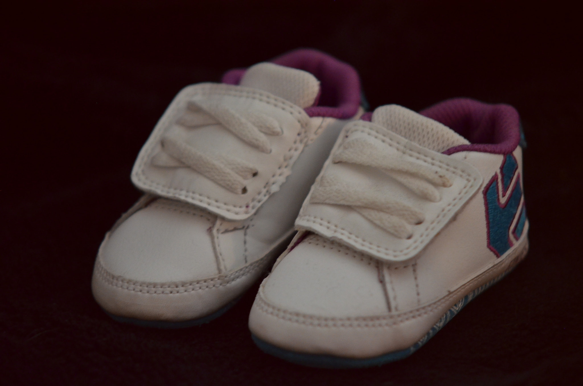 Sigma 50-150mm F2.8 EX APO DC HSM sample photo. Baby shoes photography