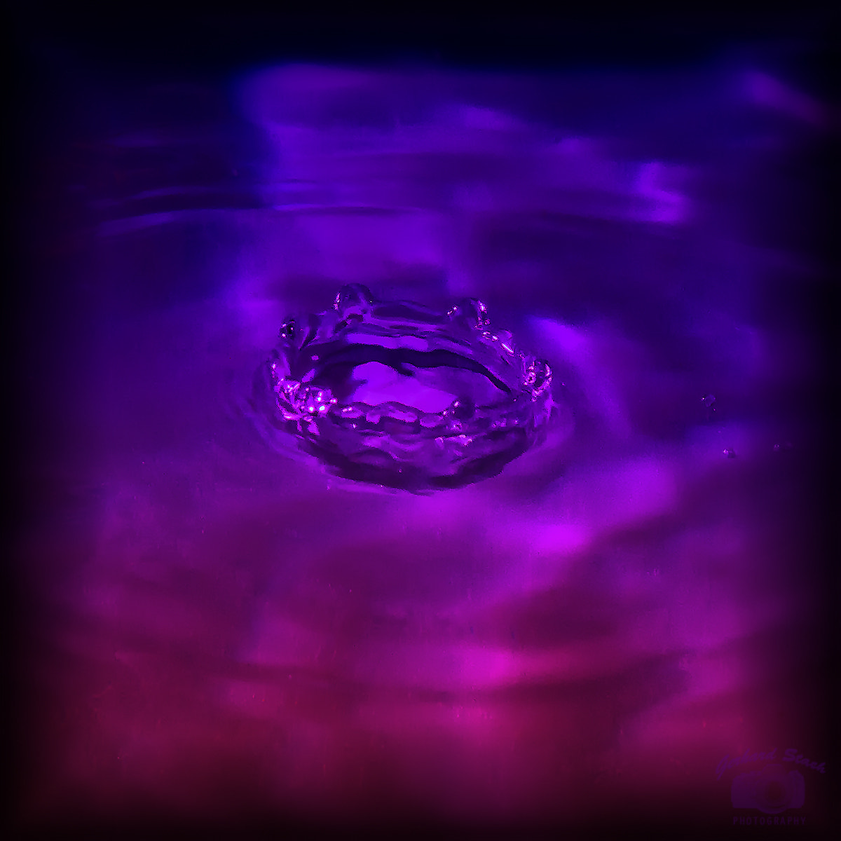Sigma 17-70mm F2.8-4 DC Macro OS HSM sample photo. Waterdrop photography