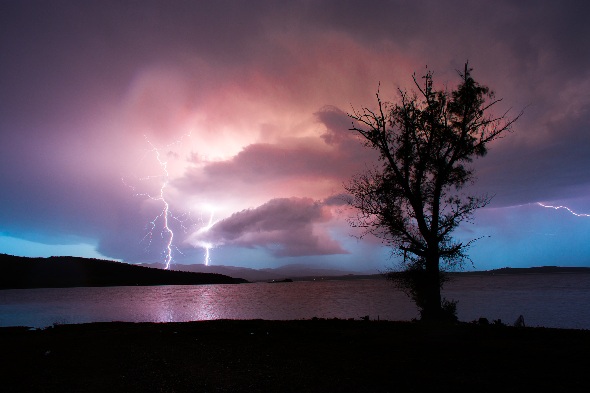 Canon EOS 6D + Sigma 24mm f/1.8 DG Macro EX sample photo. Storm photography