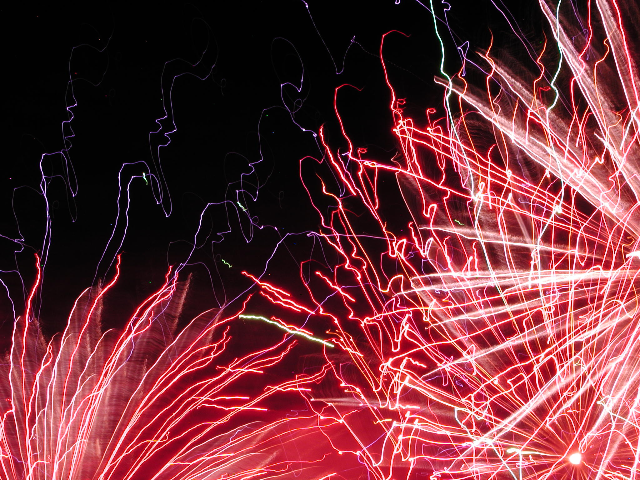 Nikon E880 sample photo. Feu d'artifice photography