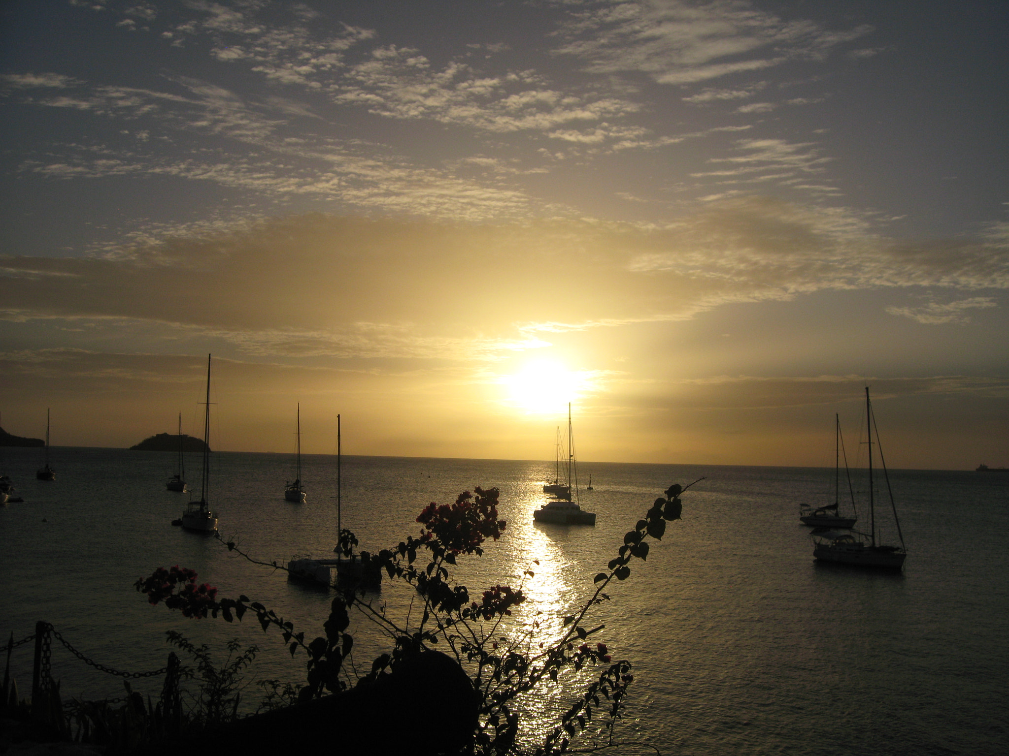 Canon DIGITAL IXUS 900TI sample photo. Martinique les trois ilets "la pointe du bout" photography