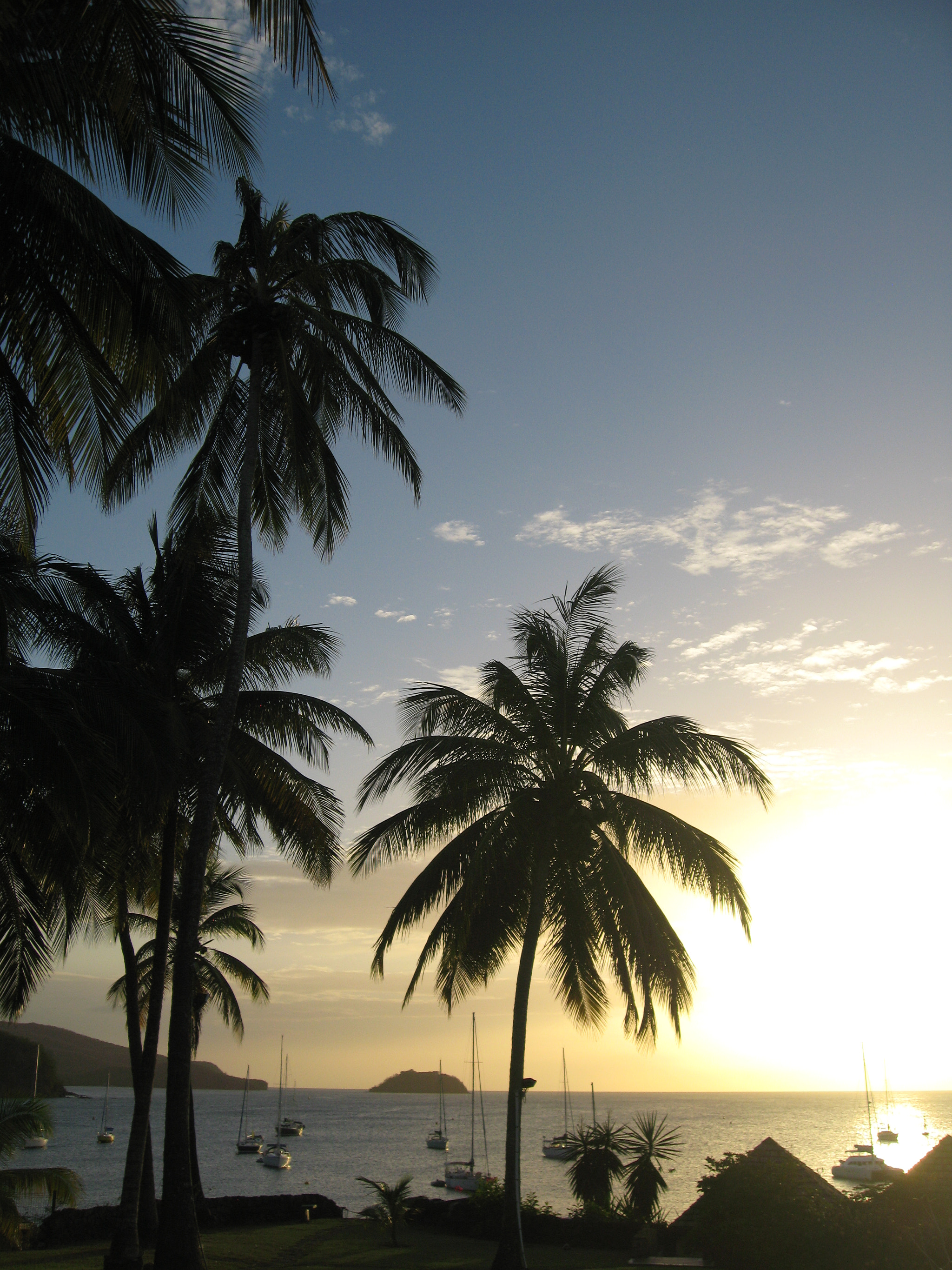 Canon DIGITAL IXUS 900TI sample photo. Martinique les trois ilets "la pointe du bout" photography