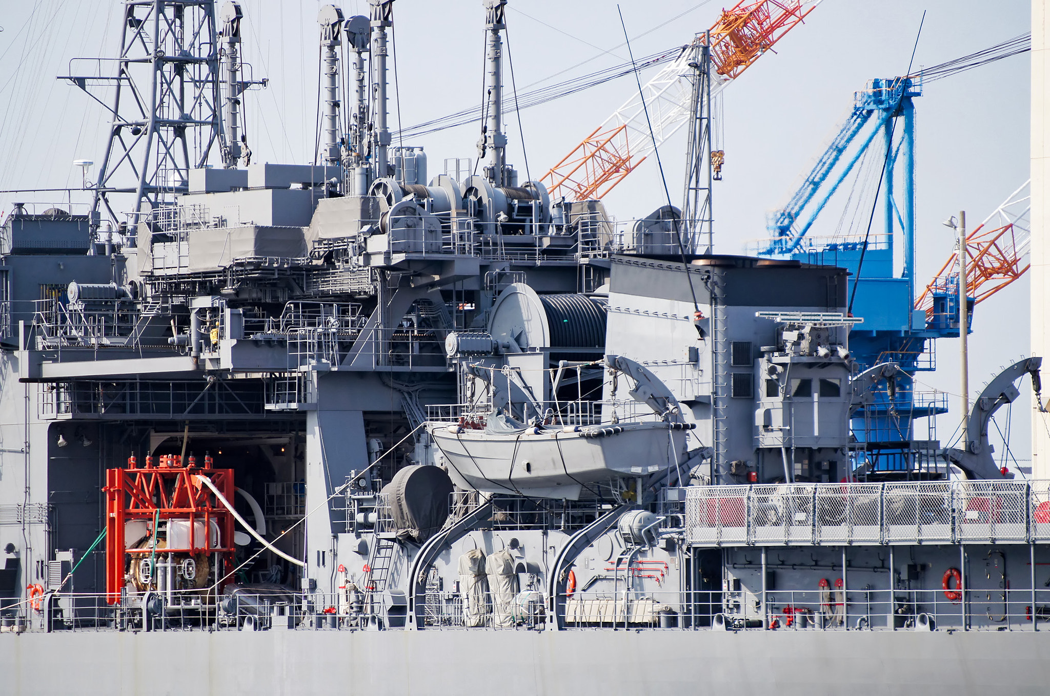 Sony Alpha NEX-C3 + Sony E 55-210mm F4.5-6.3 OSS sample photo. Submarine rescue mother ship [ chiyoda ] 2 photography