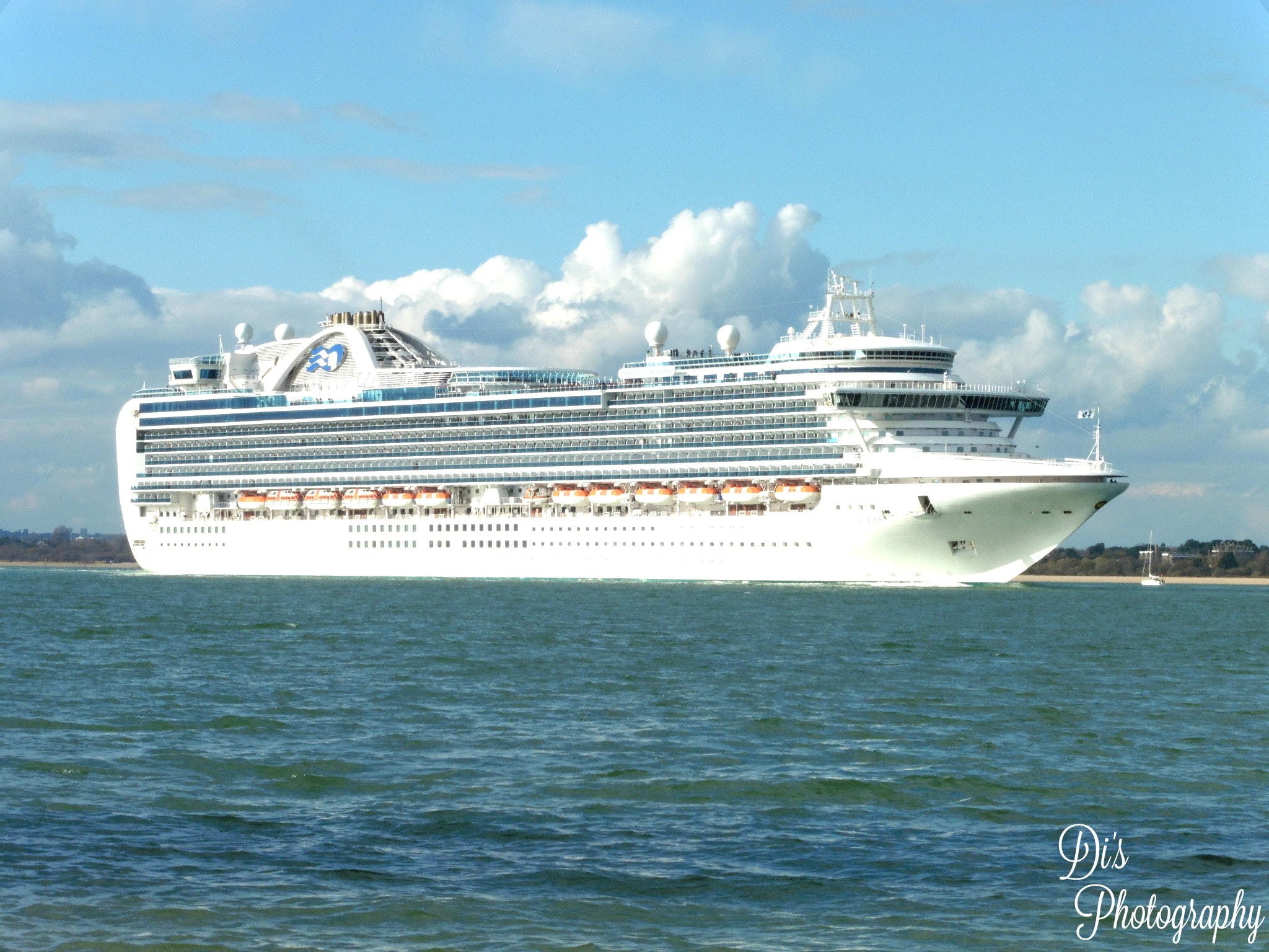 Panasonic DMC-TZ55 sample photo. Emerald princess photography