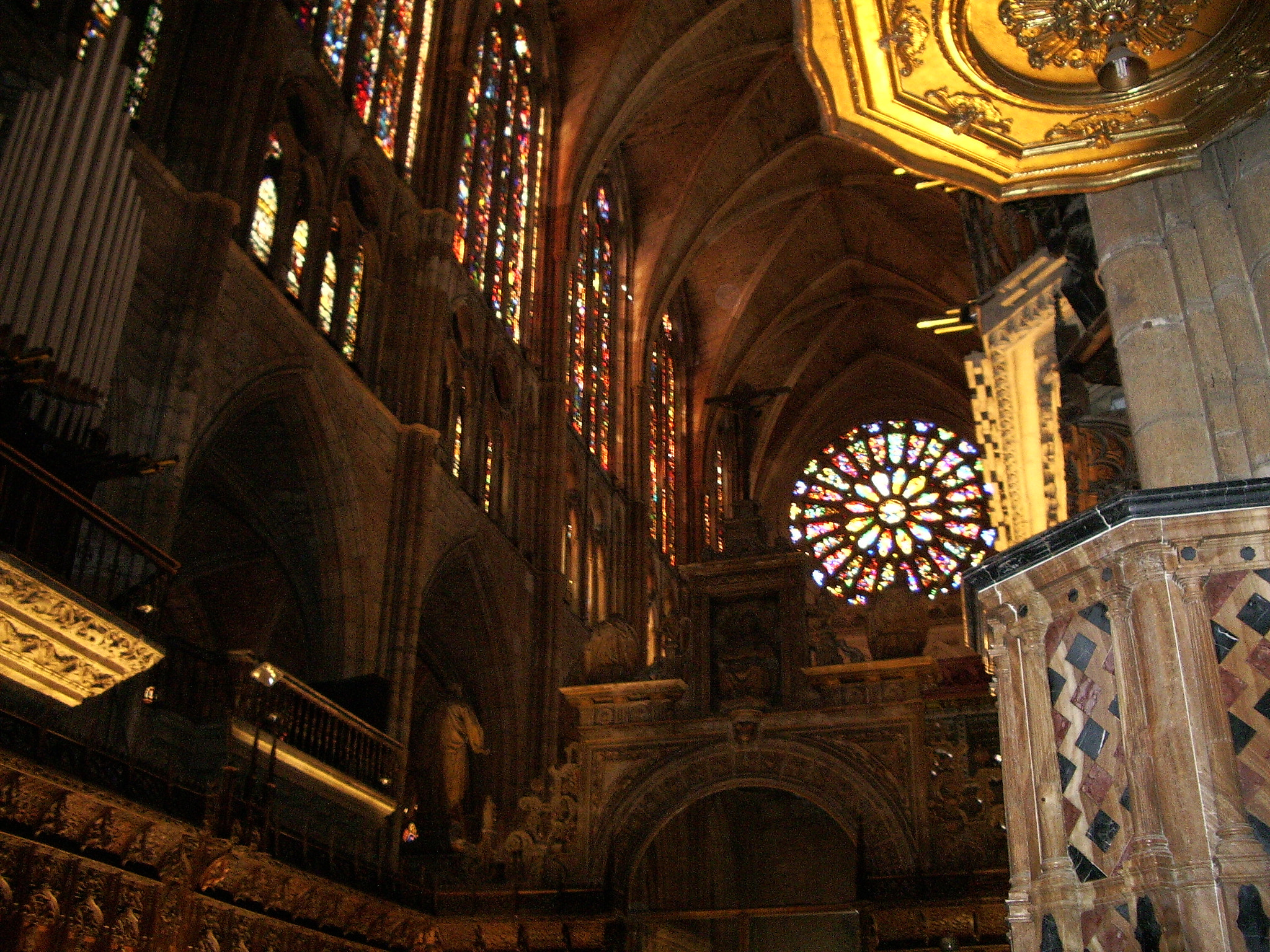 Pentax OPTIO S50 sample photo. Catedral león. photography
