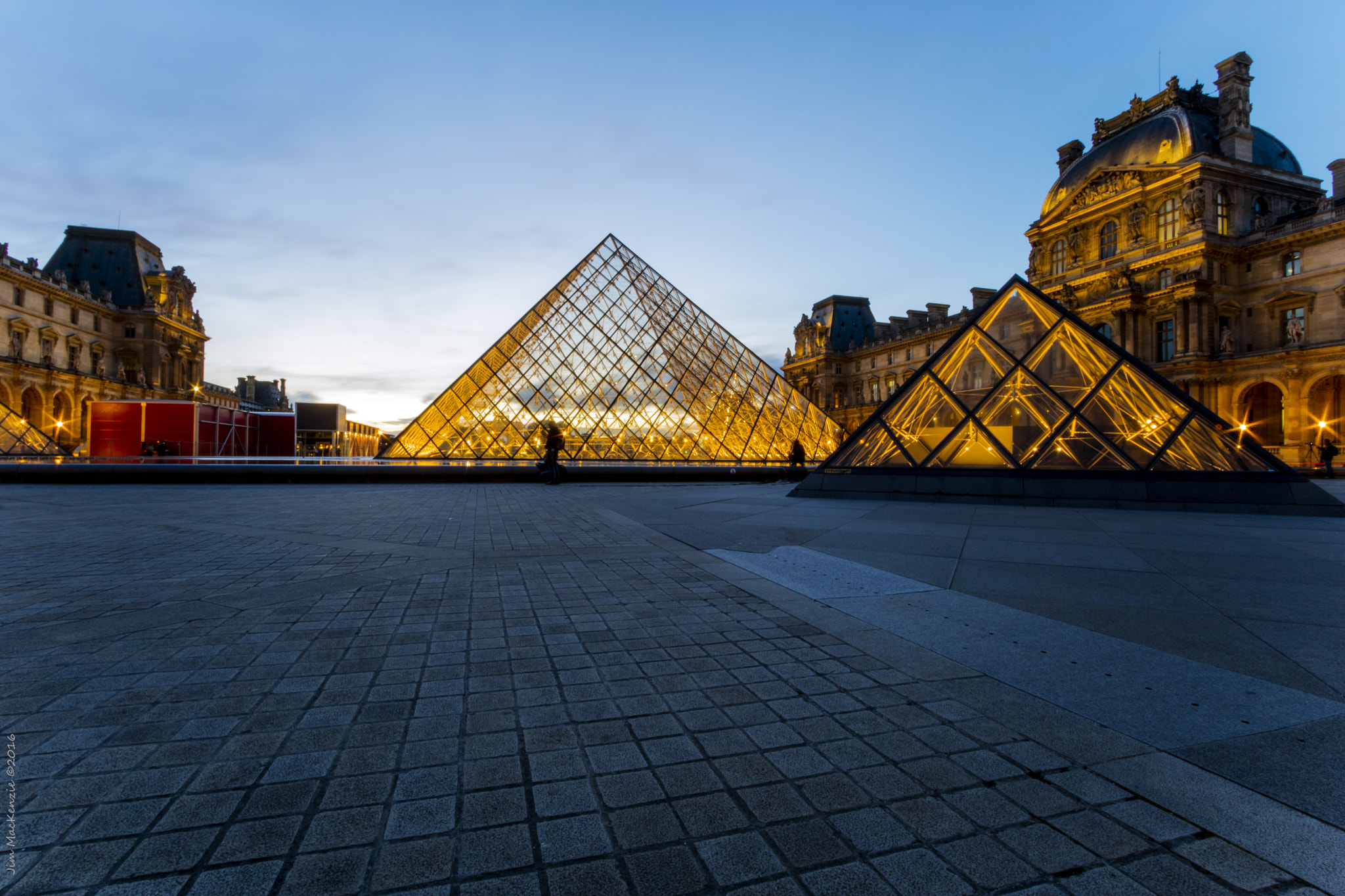 Canon EOS M3 + Canon EF-S 10-22mm F3.5-4.5 USM sample photo. Pyramids@louvre photography