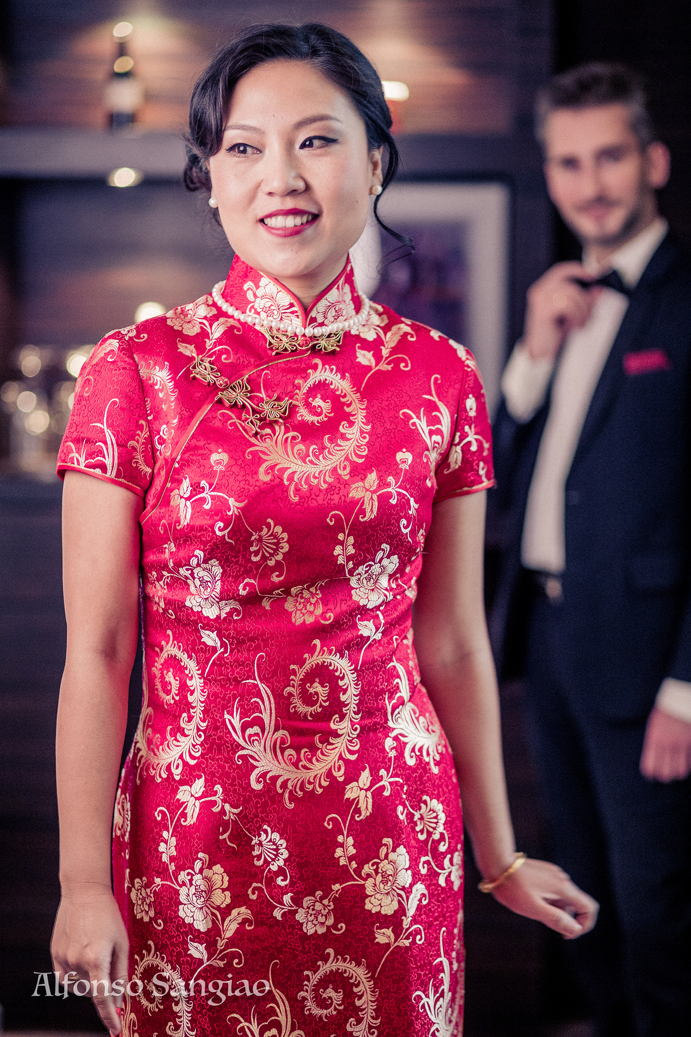 Hochzeit Paarfotoshooting in der Luxus-Suite des Hotel Steigenberger Hof in Frankfurt am Main. --...