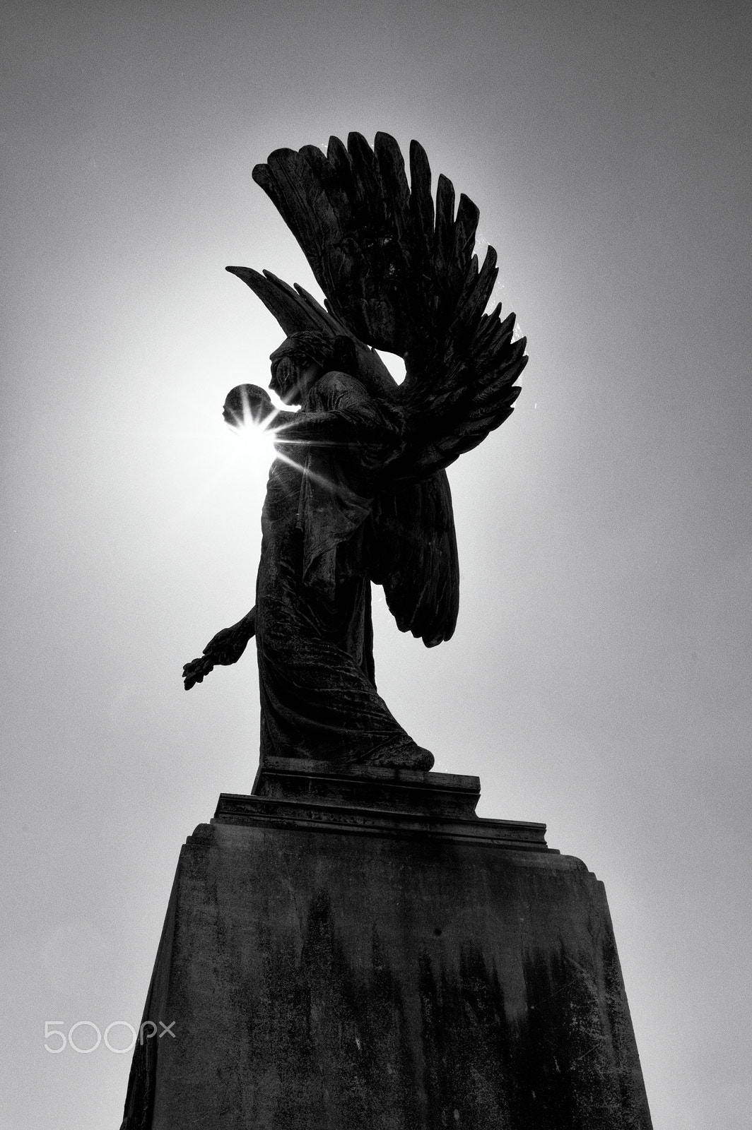 Tamron AF 28-75mm F2.8 XR Di LD Aspherical (IF) sample photo. Statue photography