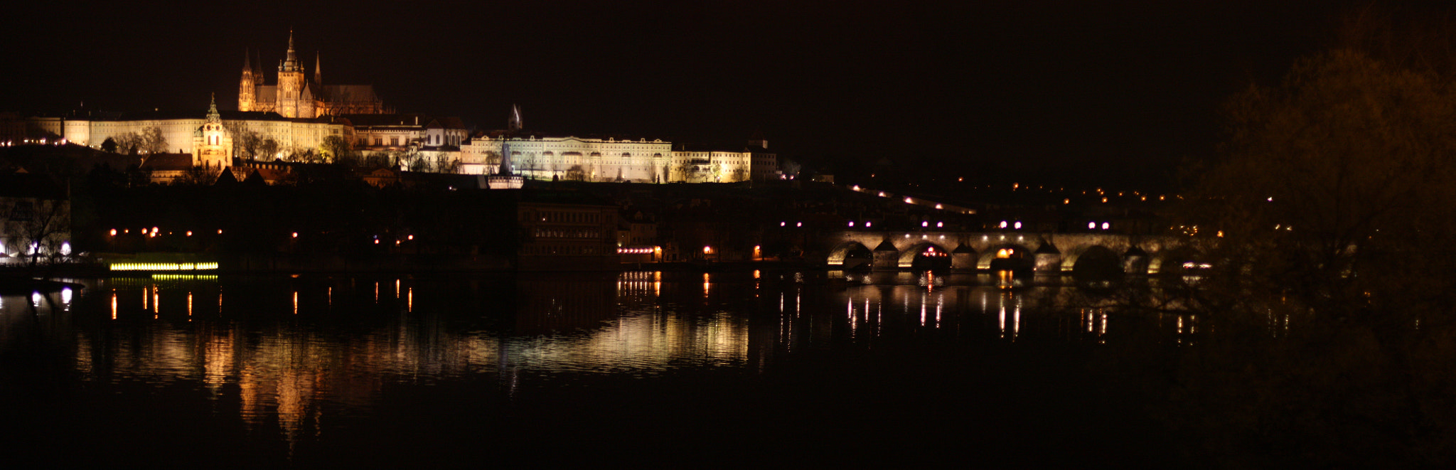 Canon EOS 450D (EOS Rebel XSi / EOS Kiss X2) sample photo. Prague by night photography