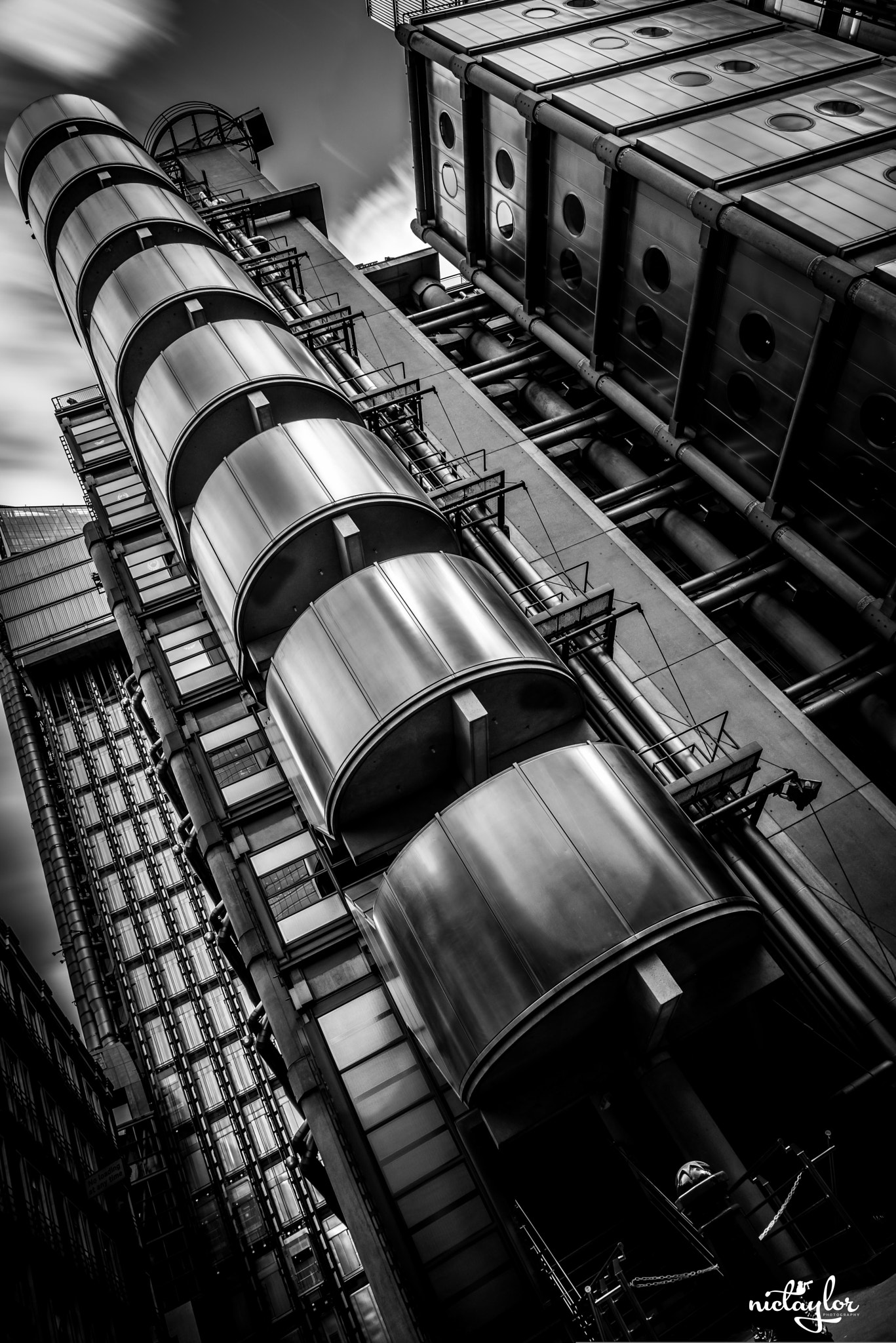 Sony a7R sample photo. Lloyd's of london photography