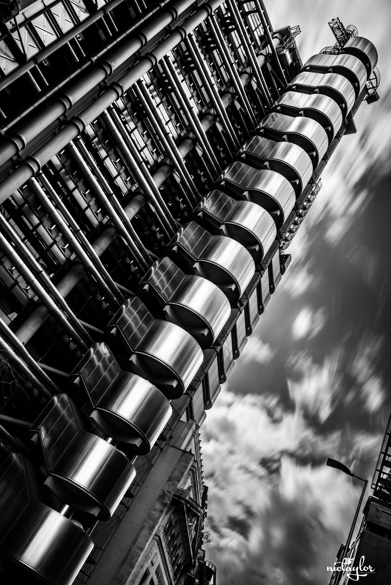 Sony a7R sample photo. Lloyd's of london photography