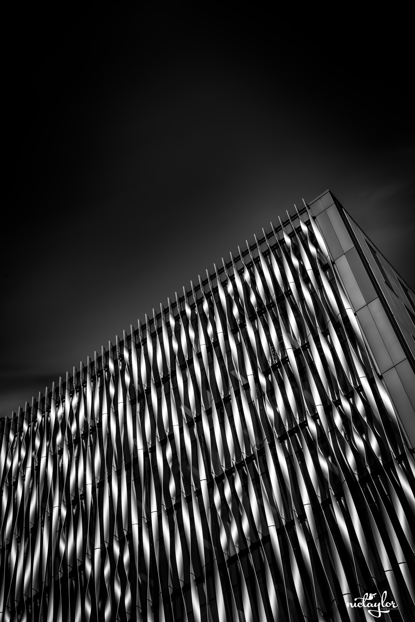 Sony a7R sample photo. The monument building photography