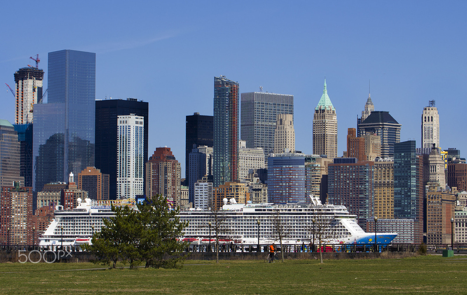 Canon EF 70-300mm F4-5.6L IS USM sample photo. Cruising through new york photography