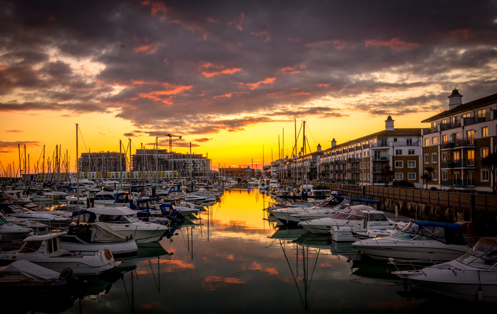 Canon EF-S 10-18mm F4.5–5.6 IS STM sample photo. Brighton marina photography
