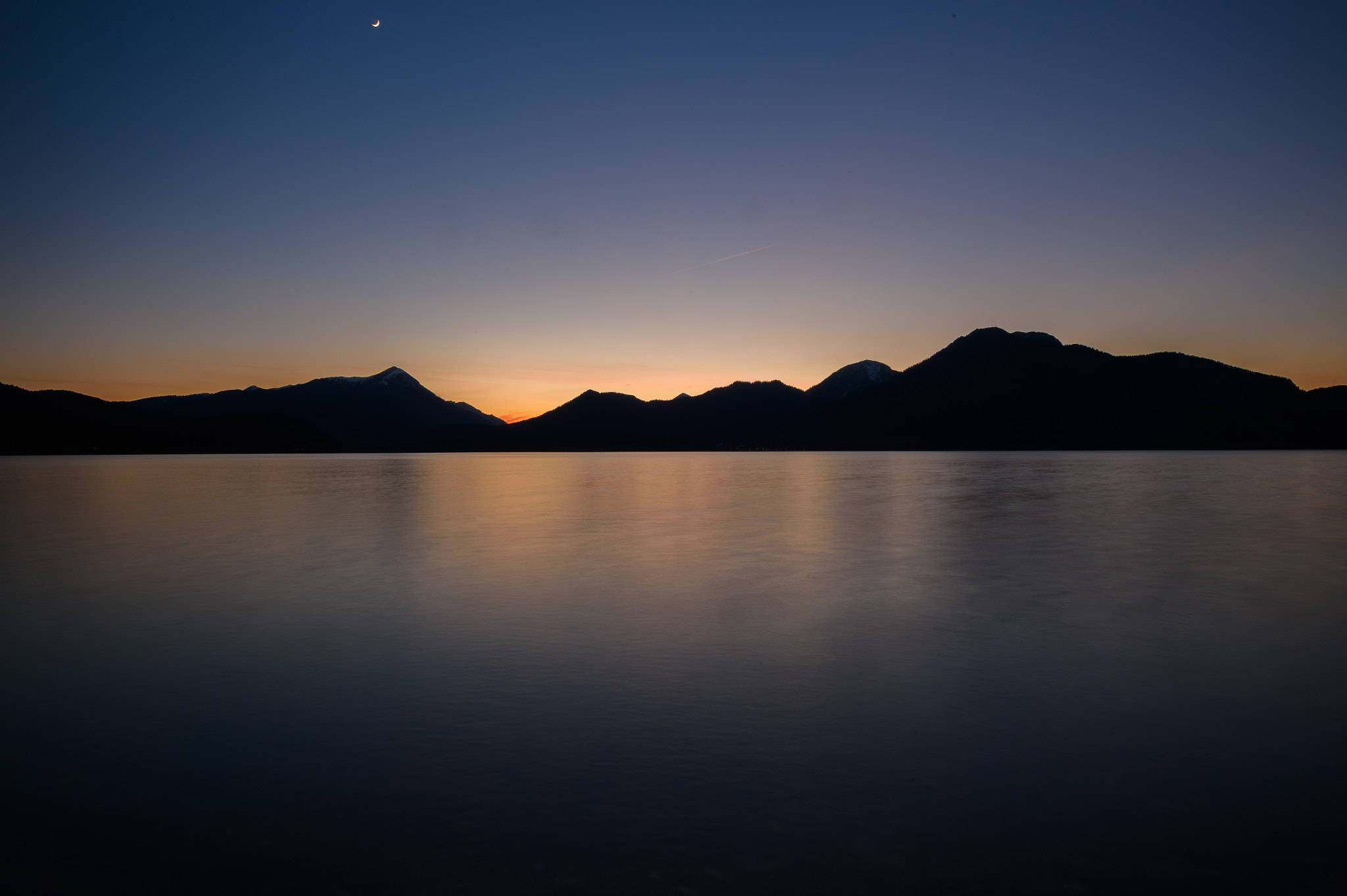 Nikon AF-S Nikkor 17-35mm F2.8D ED-IF sample photo. Sunset & the moon photography