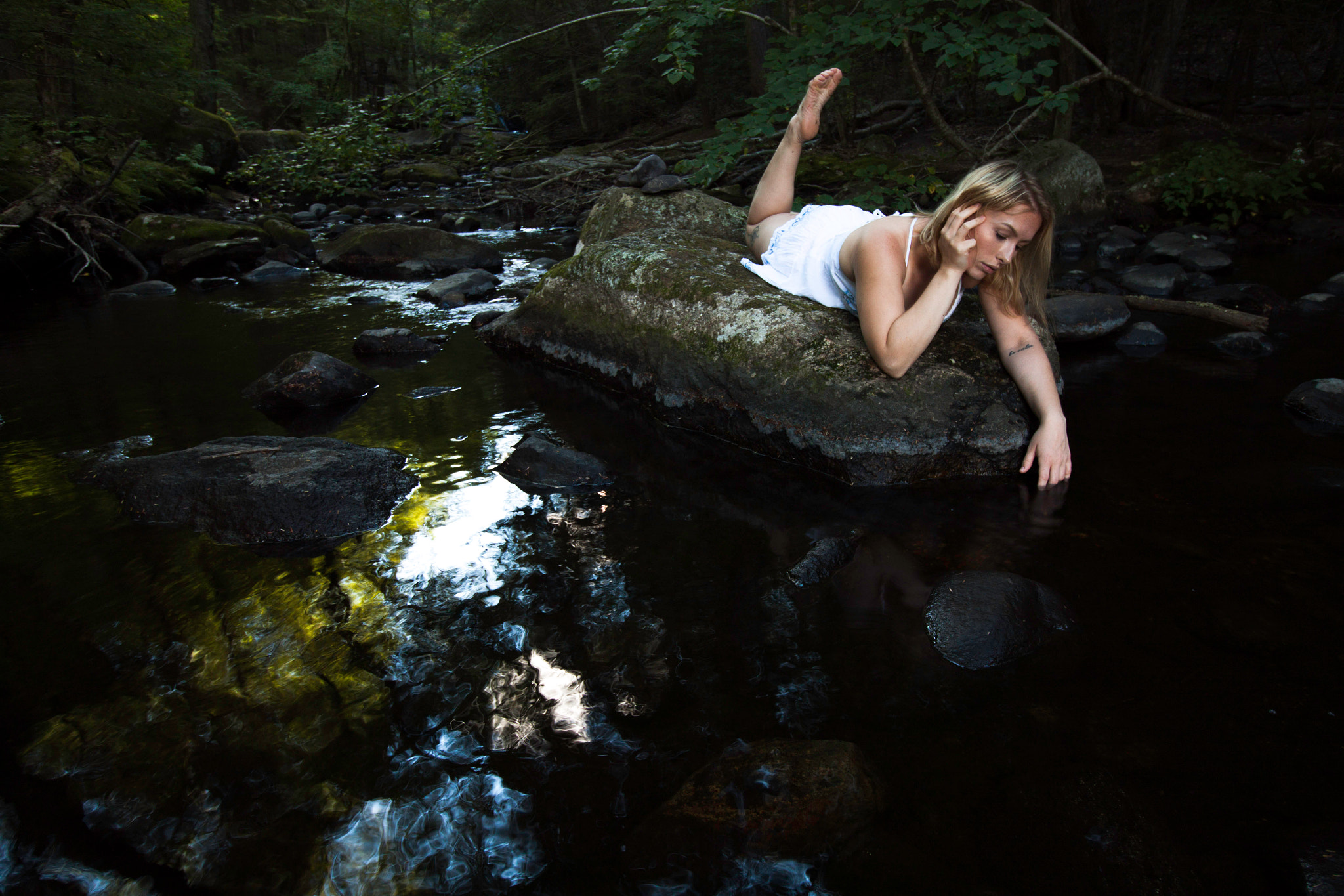 Canon EF-S 10-18mm F4.5–5.6 IS STM sample photo. Who do you see in yourself? photography