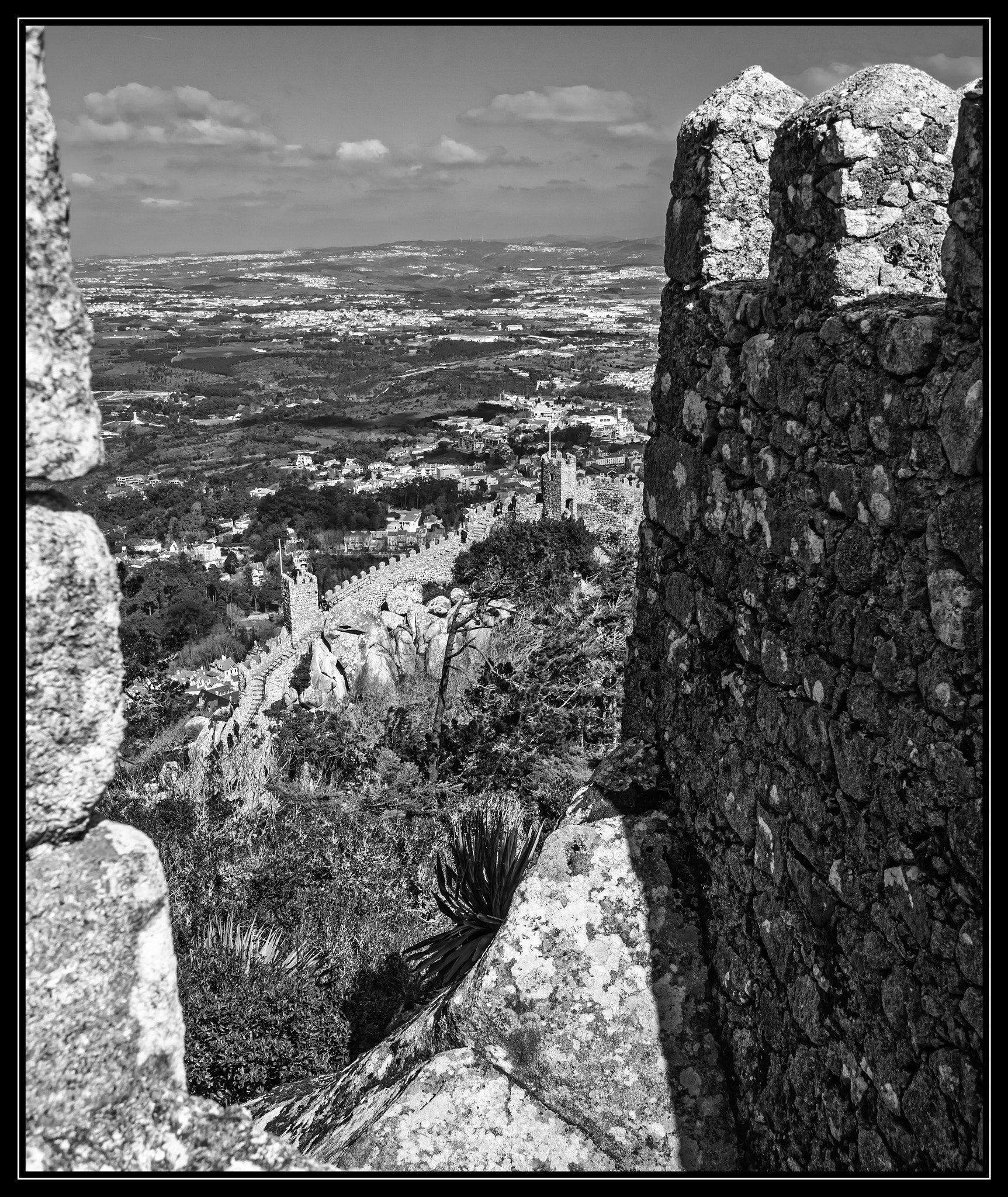 Sigma 18-250mm F3.5-6.3 DC Macro OS HSM sample photo. Moorish castle, sintra, portugal photography