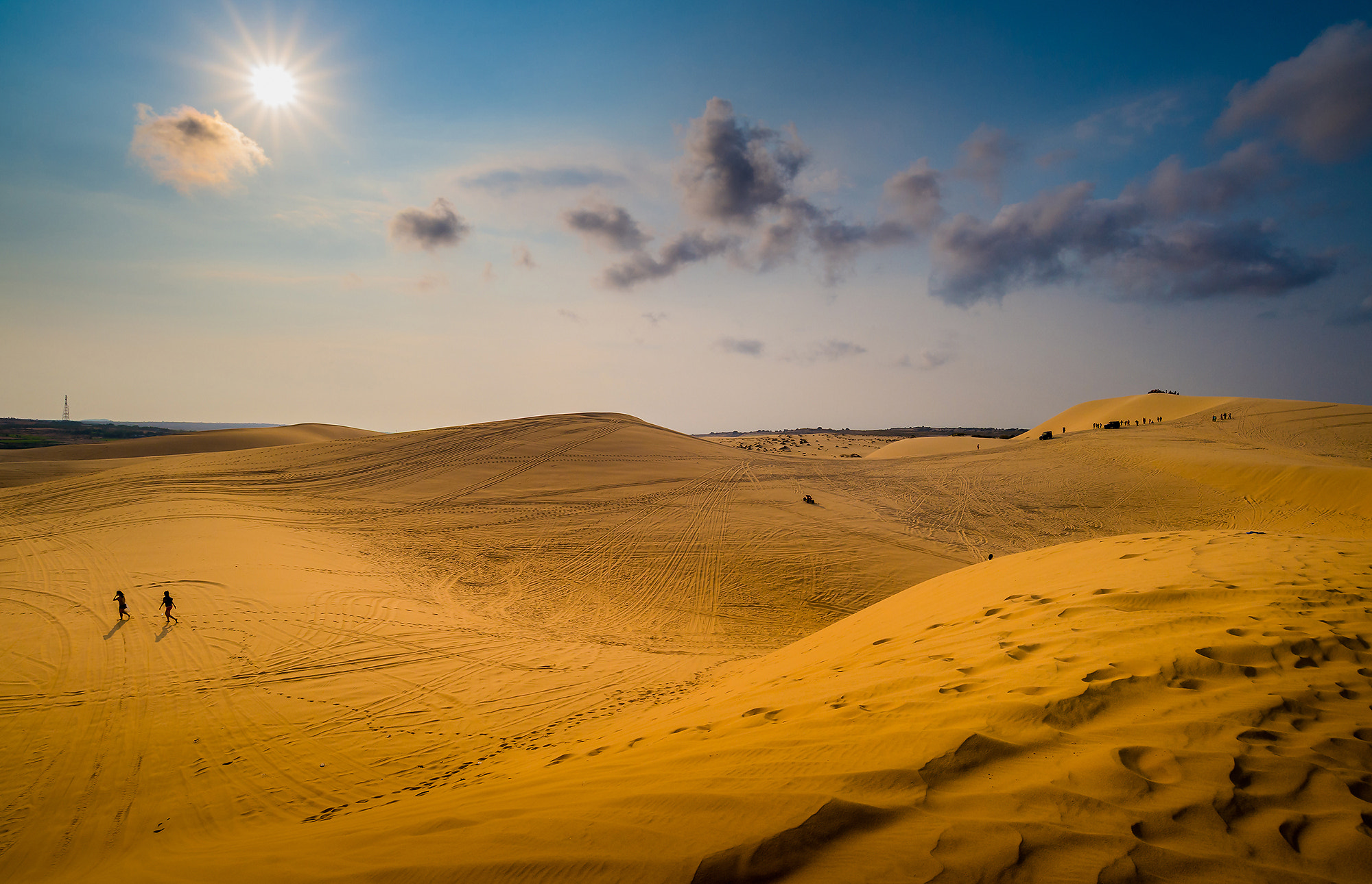 Nikon AF-S Nikkor 18-35mm F3.5-4.5G ED sample photo. White sand muine' photography