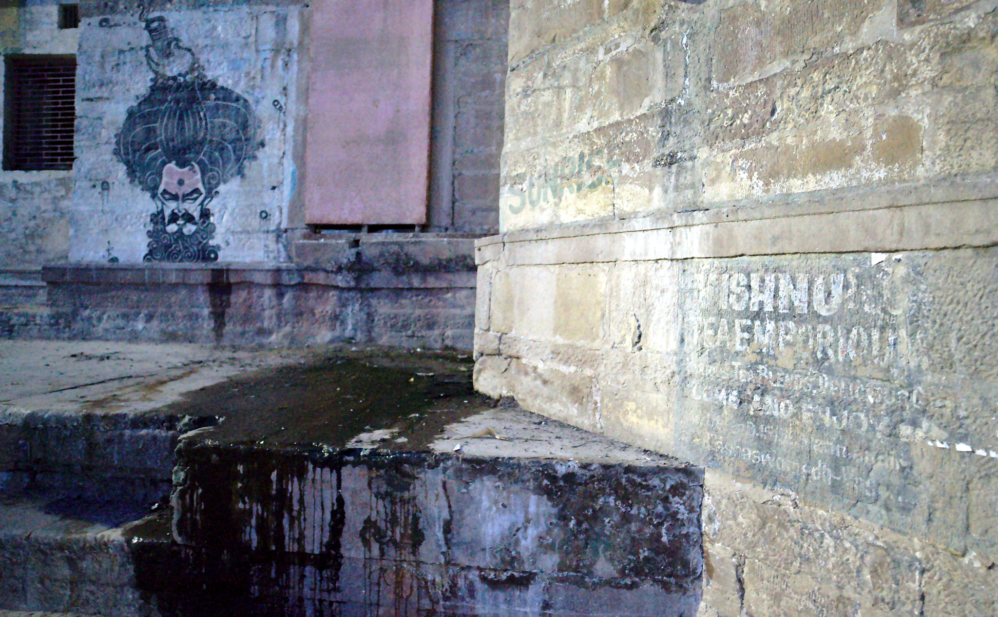 Manual Lens No CPU sample photo. A glimpse from the ghats: "vishnu tea emporium" (faded sign) photography