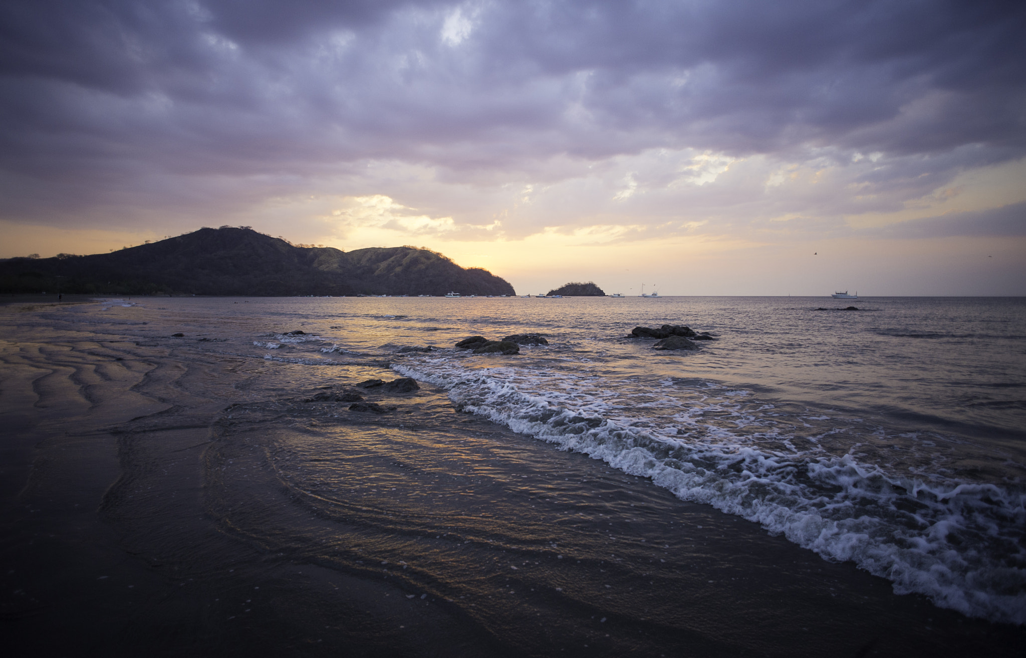 Nikon D4 sample photo. Last light over coco photography