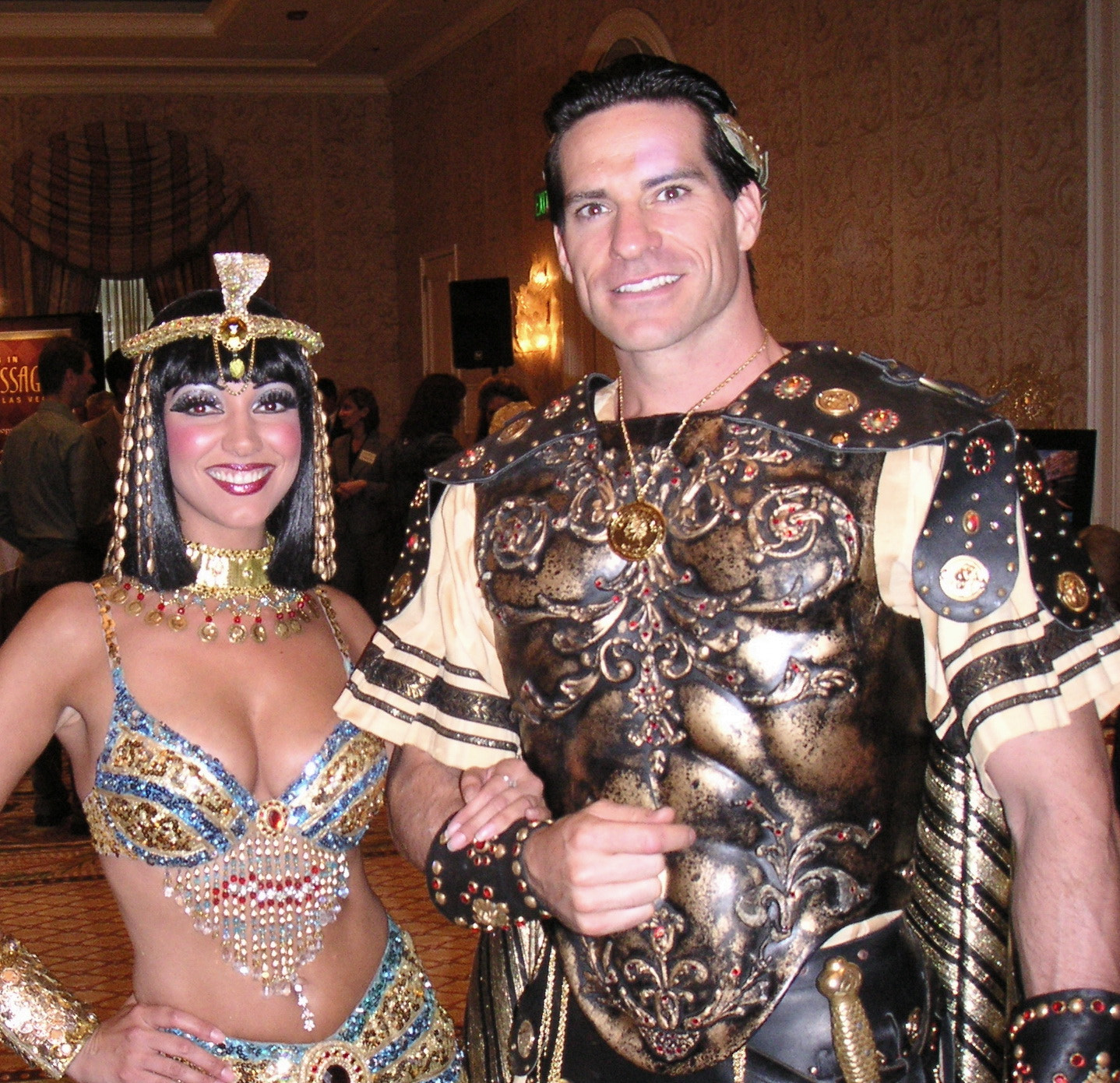 KONICA MINOLTA DiMAGE Xg sample photo. Las vegas anthony and cleopatra photography