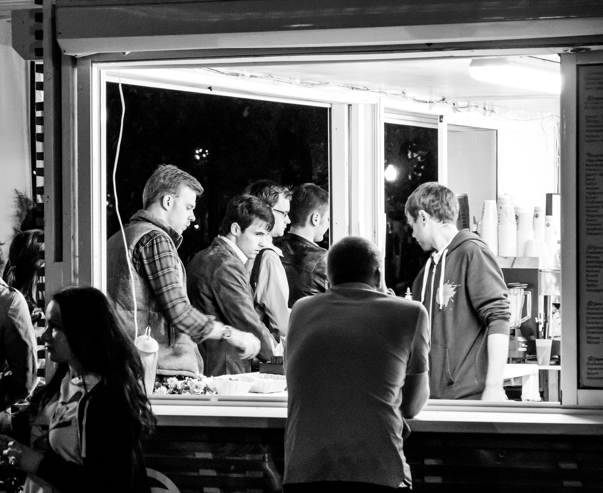 Sony SLT-A77 sample photo. Night cafe photography