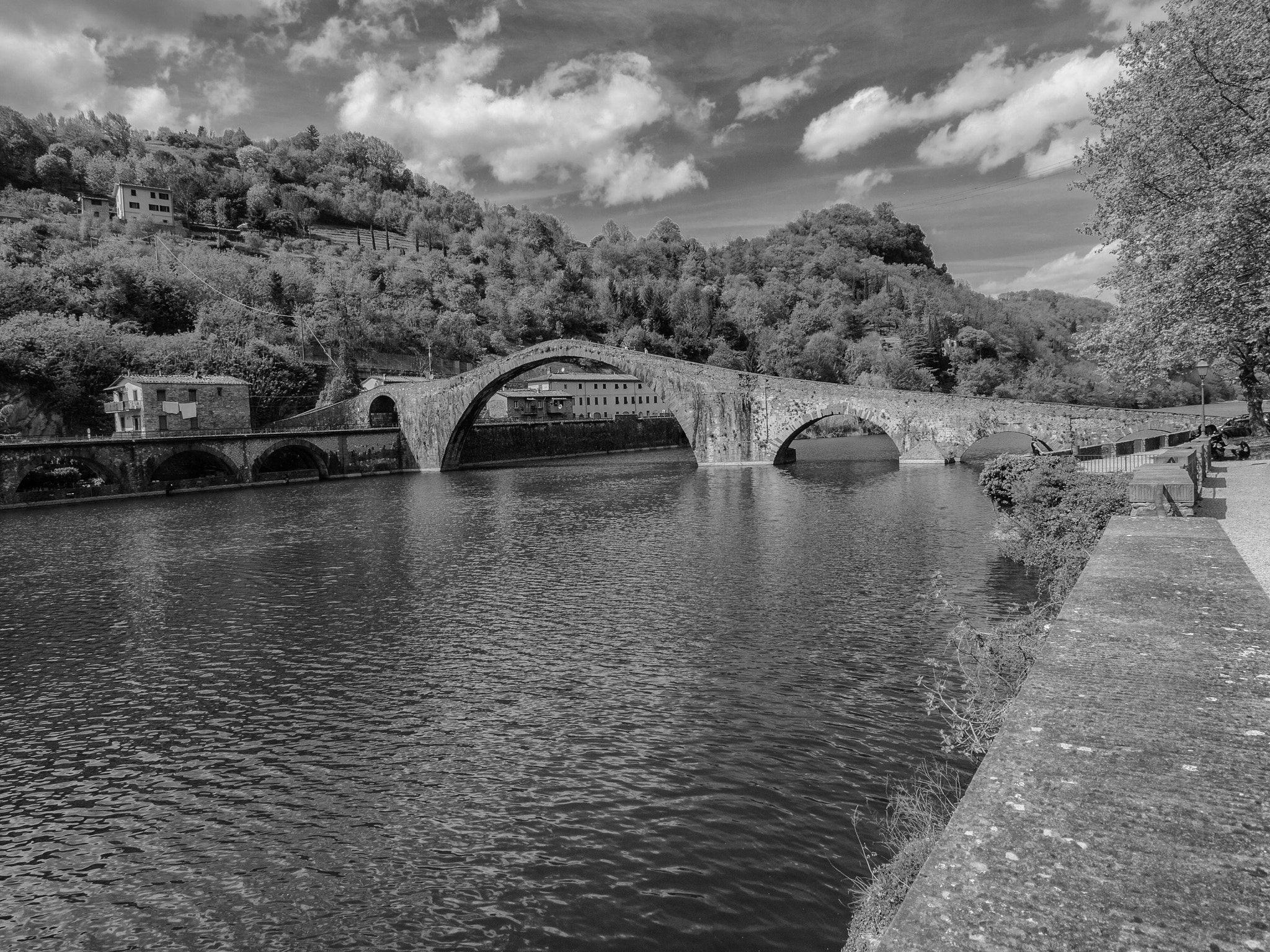 Olympus E-5 + OLYMPUS 11-22mm Lens sample photo. Ponte della maddalena photography