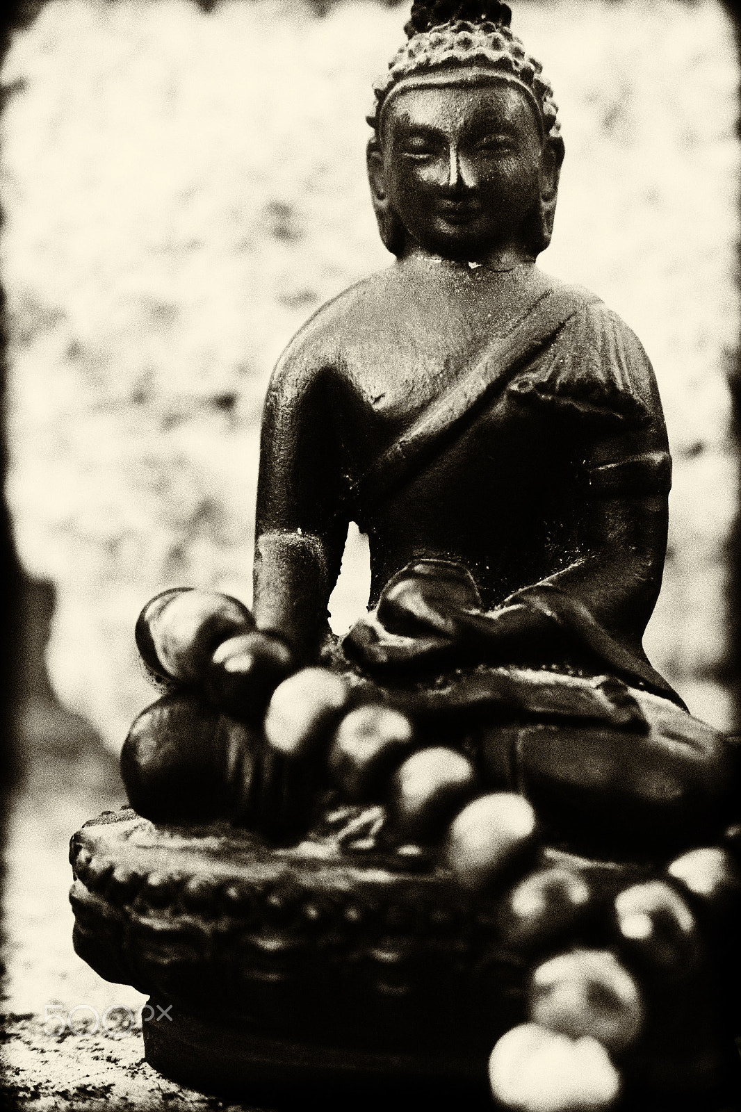 Samsung NX1100 + Samsung NX 20-50mm F3.5-5.6 ED sample photo. Buddha statue photography