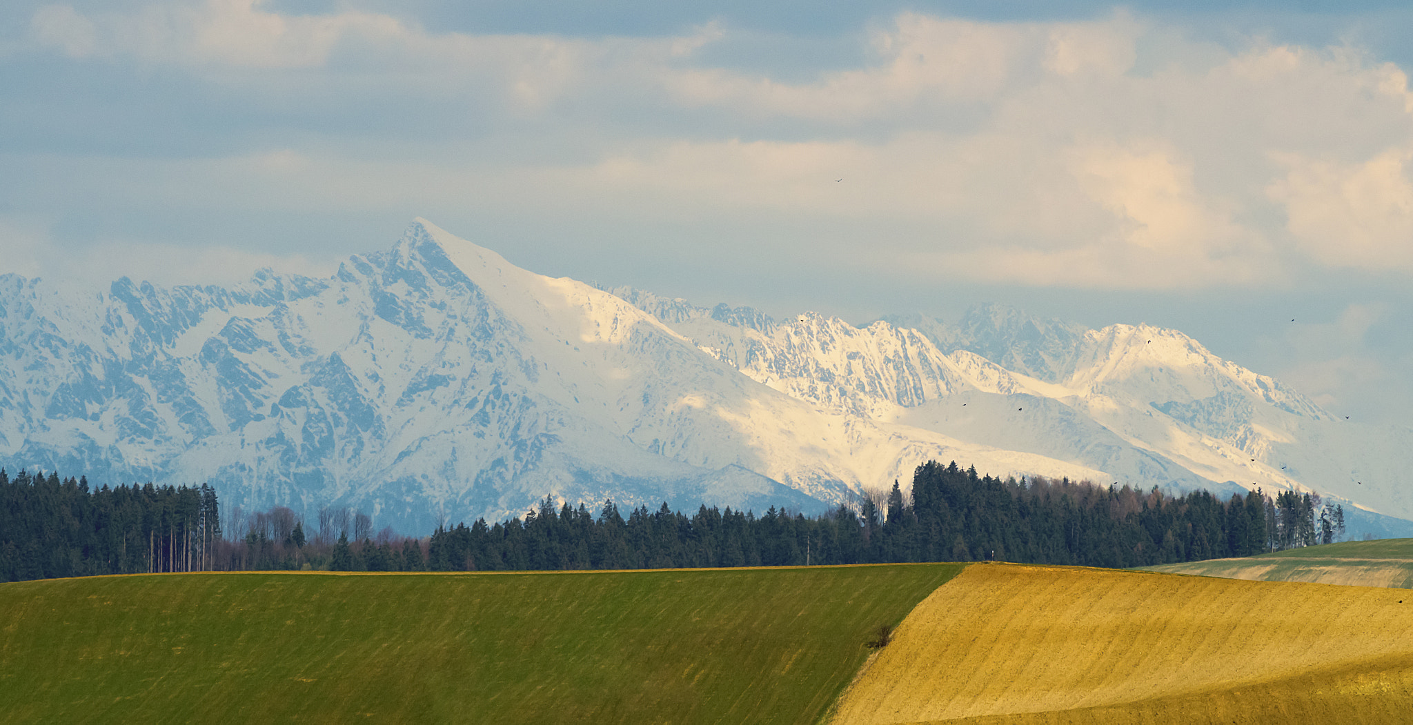 Tamron SP 70-300mm F4-5.6 Di USD sample photo. High tatras photography